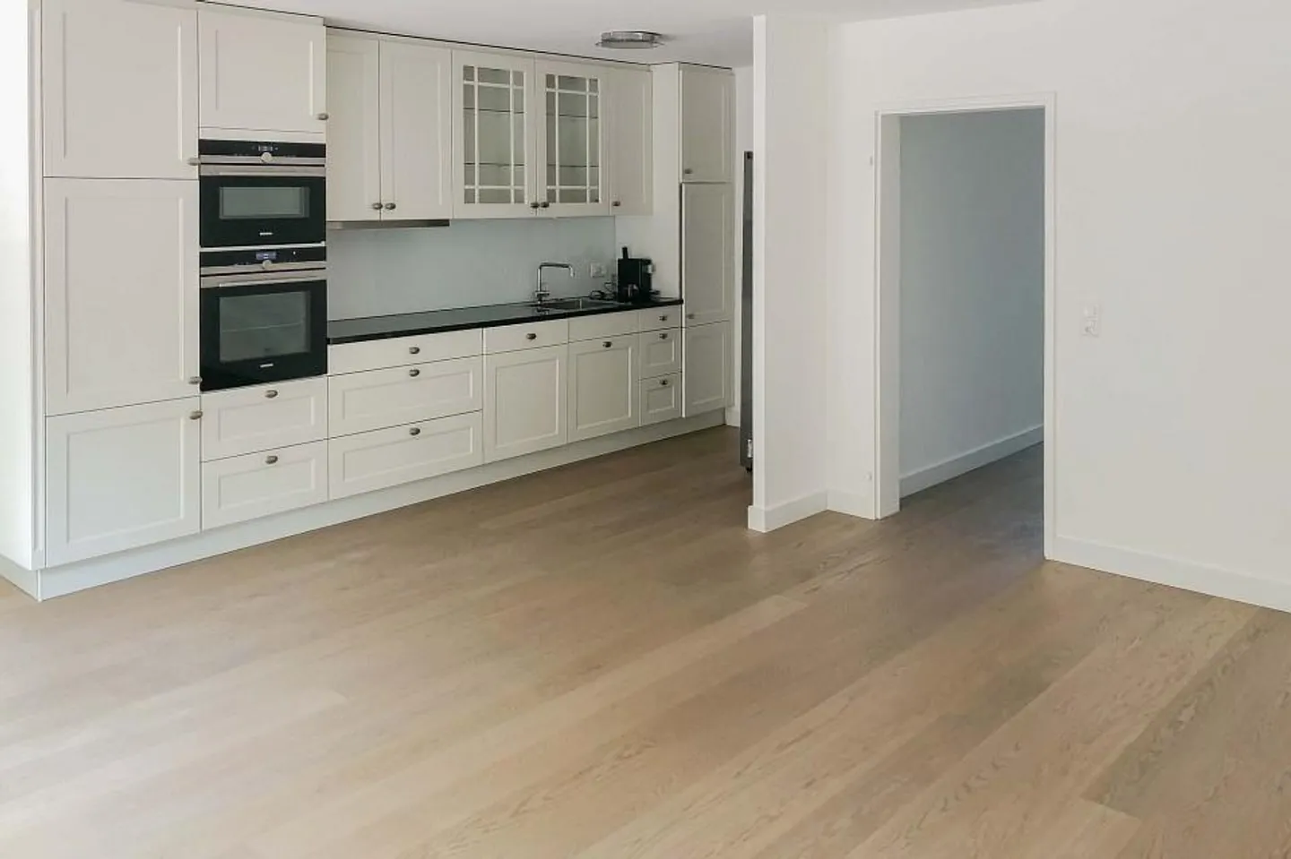 Vivre à bas prix ou bien immobilier d'investissement - rénové, lumineux 3.5 pièces... - Photo 1 sur 11