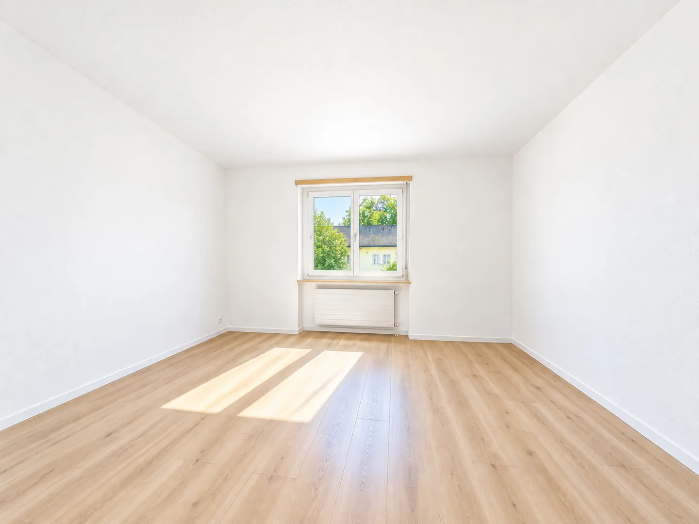 Modernes Apartment mit Balkon - Foto 4 von 8