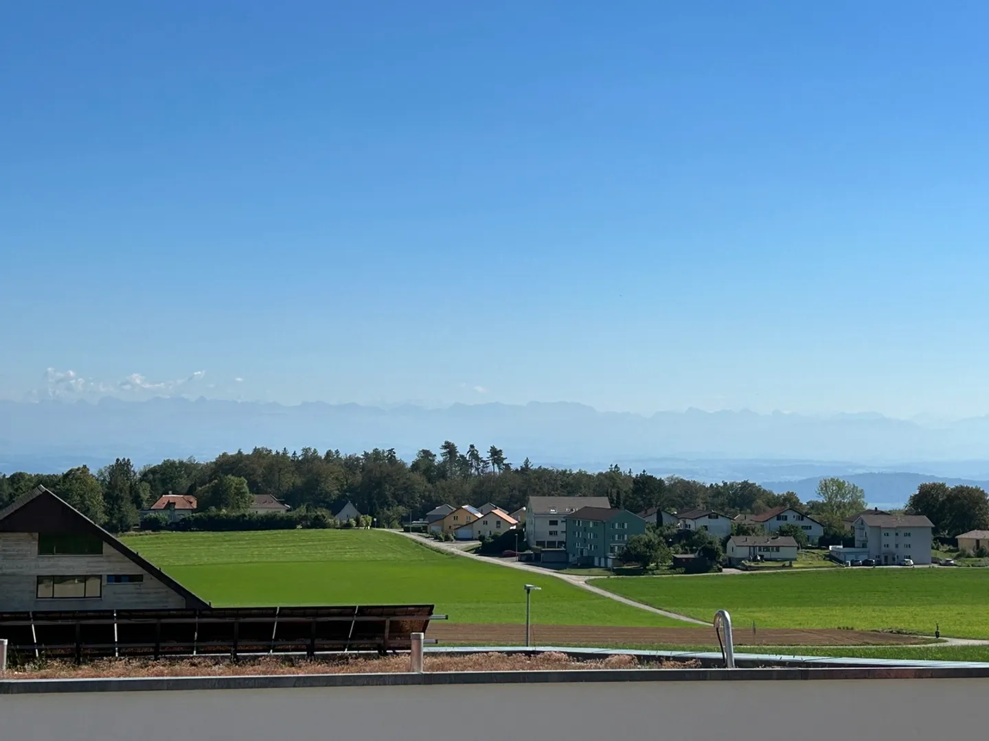 LIGNIÈRES / NE VILLA INDIVIDUALE DI 6,5 STANZE DISPONIBILE IMMEDIATAMENTE!! - Foto 3 di 10