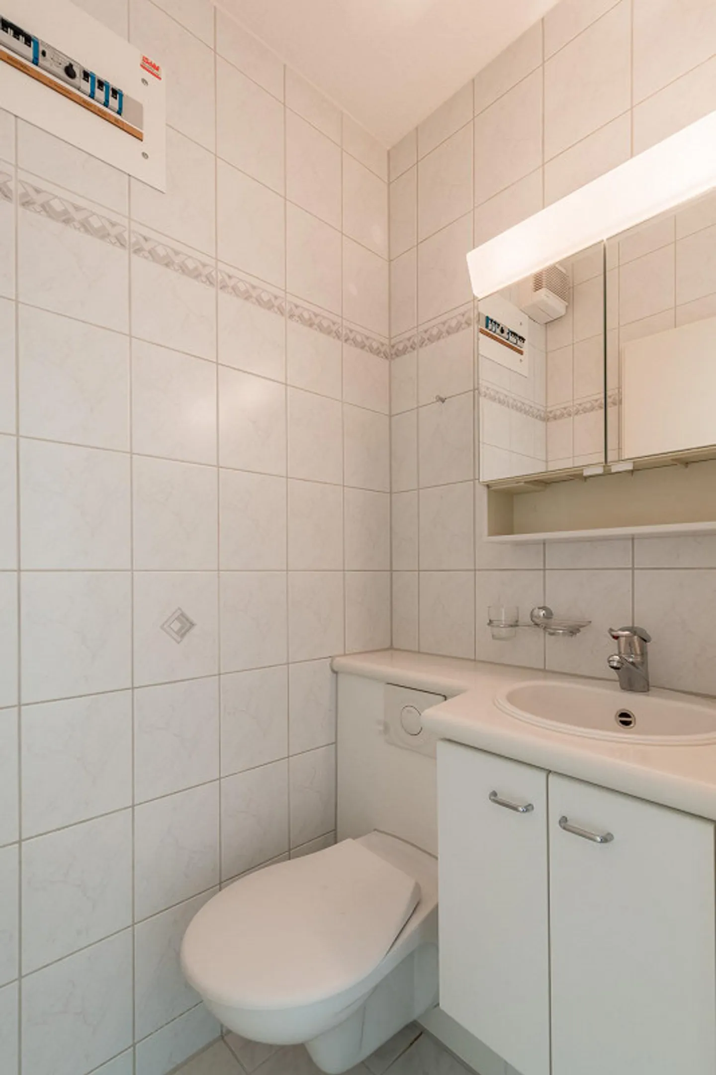 Spacious 5.5-Room Apartment - Photo 9 of 11