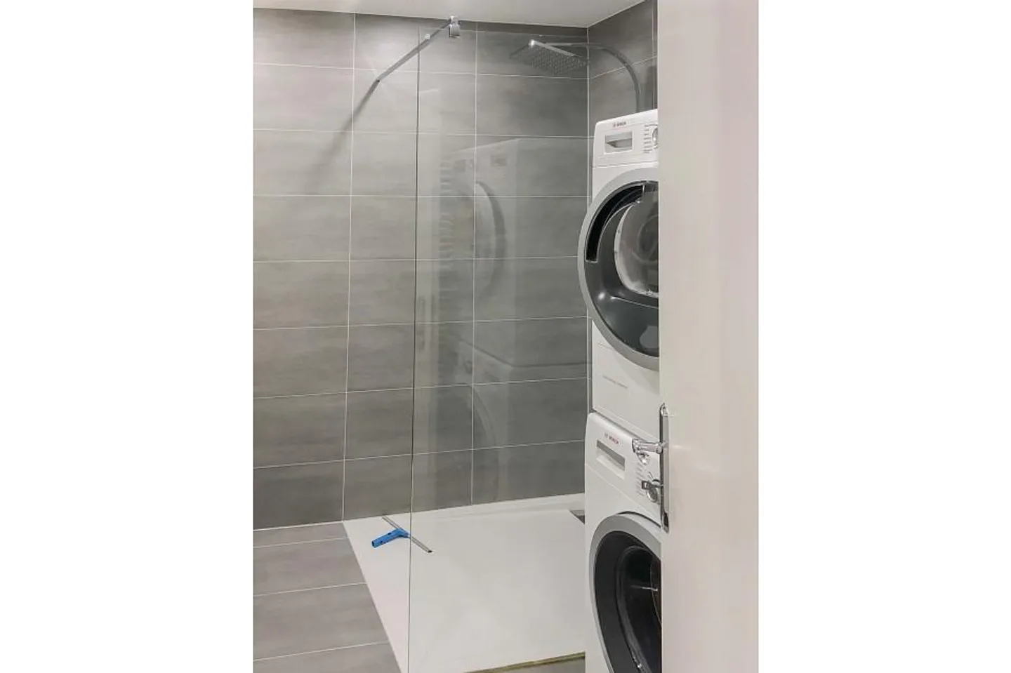 Vivre à bas prix ou bien immobilier d'investissement - rénové, lumineux 3.5 pièces... - Photo 7 sur 11