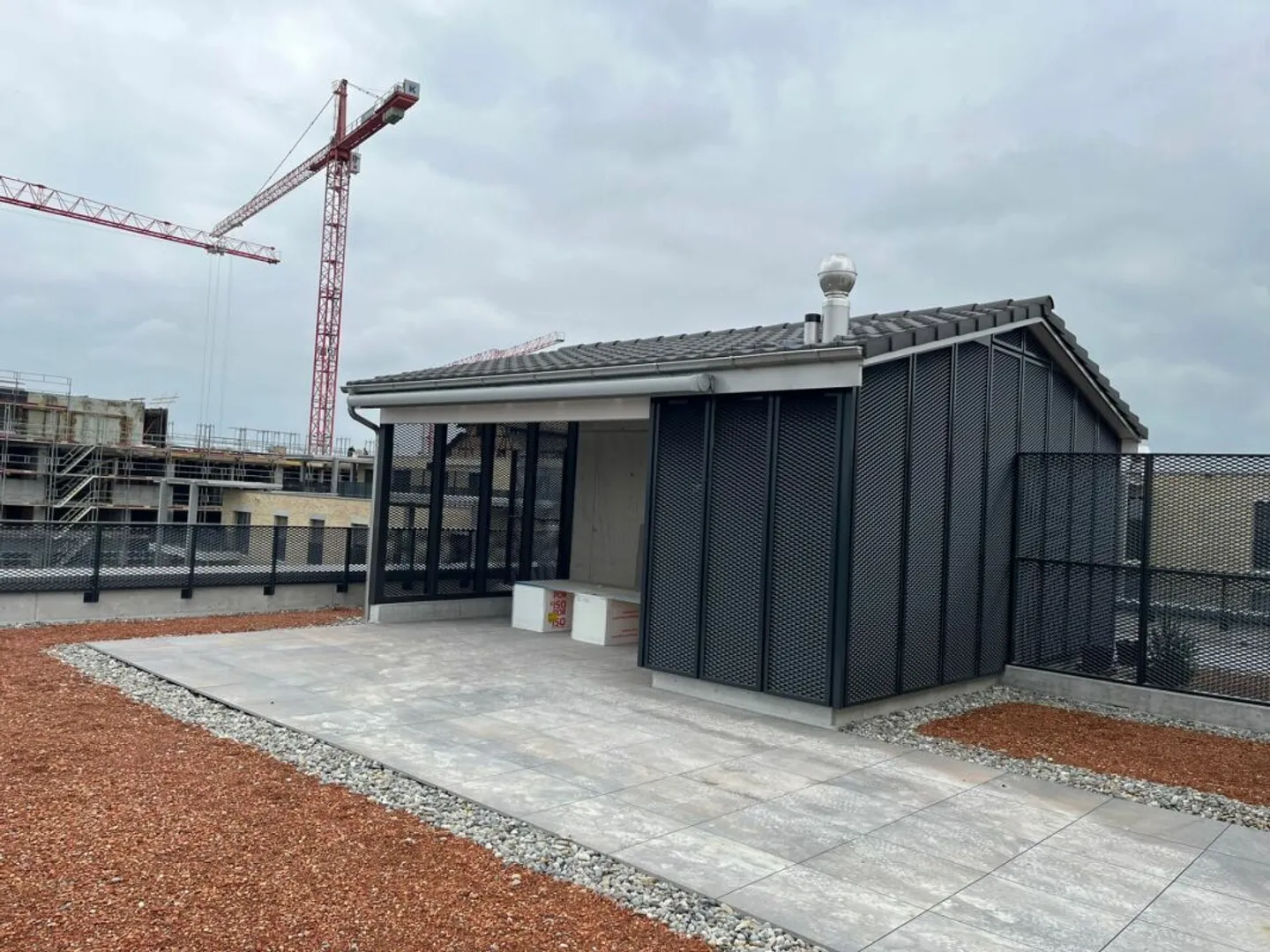 Tout en haut. Complètement libre. Complètement chez soi - appartement penthouse exclusif de 3,5 pièces à Berg - Photo 1 sur 12