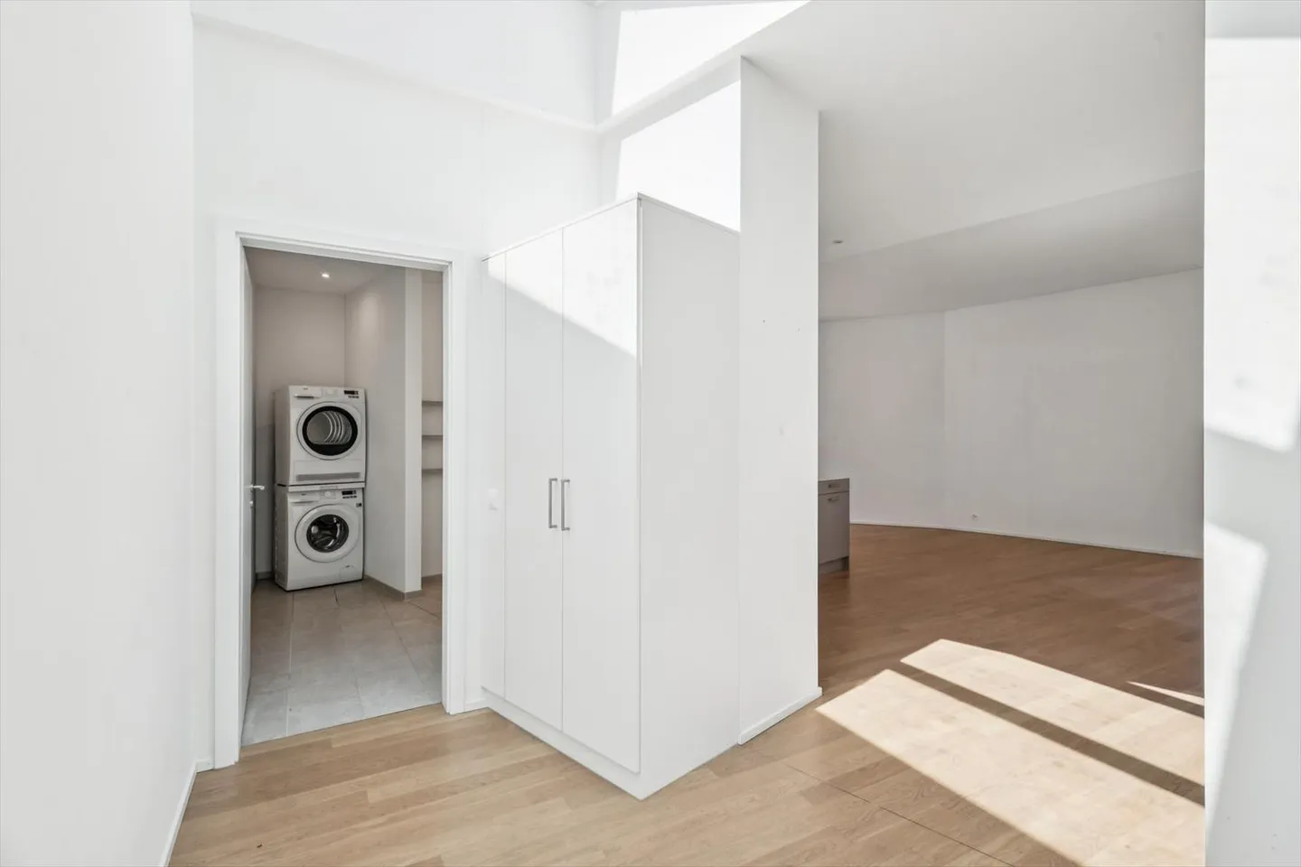 In der Nähe des Bahnhofs - Foto 8 von 10