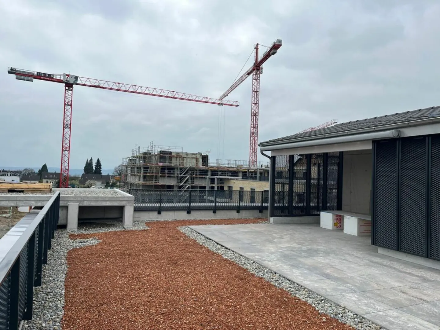 Tout en haut. Complètement libre. Complètement chez soi - appartement penthouse exclusif de 3,5 pièces à Berg - Photo 10 sur 12