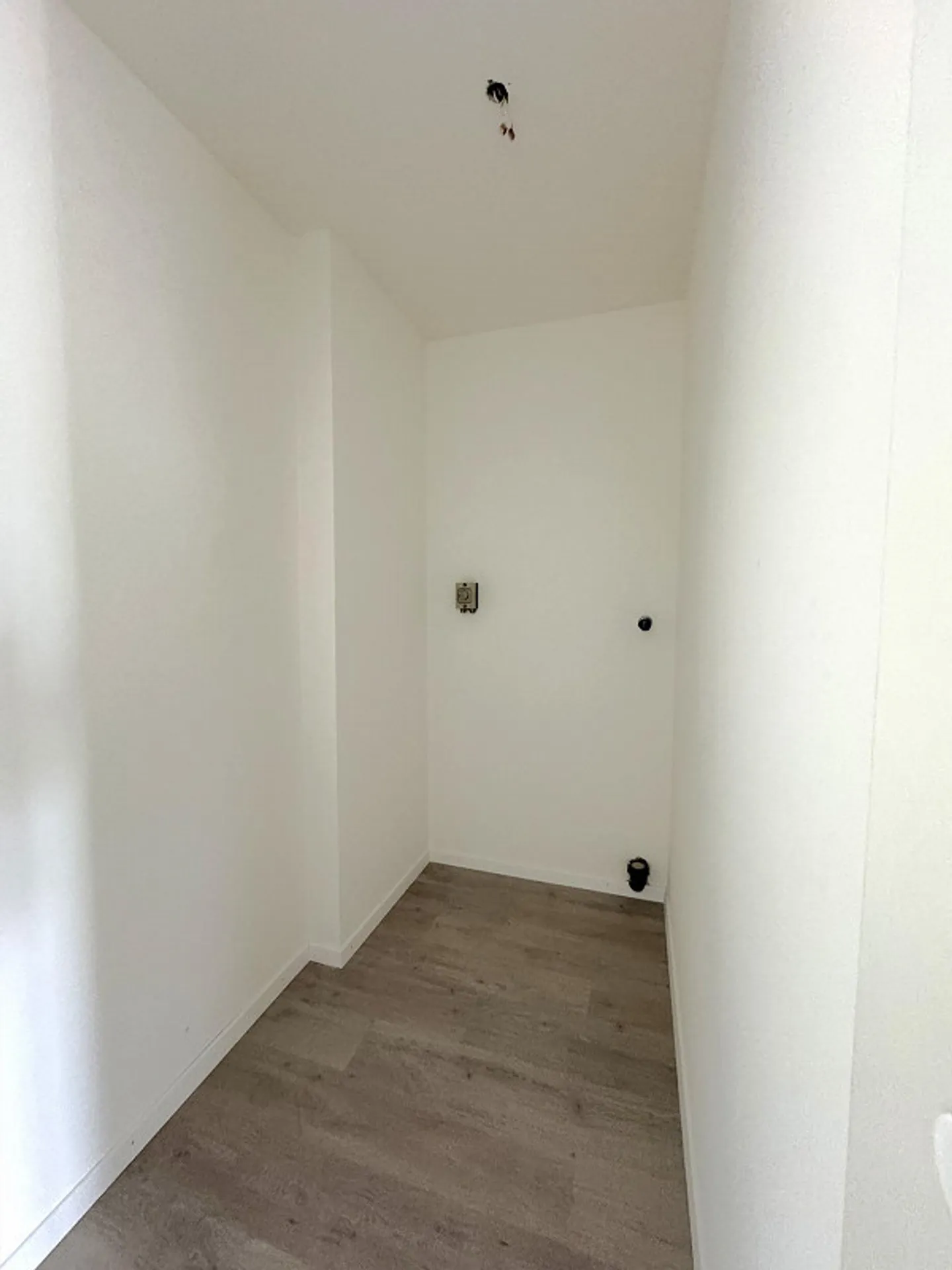 Grosszügige 4.5 Zimmerwohnung im 2.OG - Foto 7 von 13