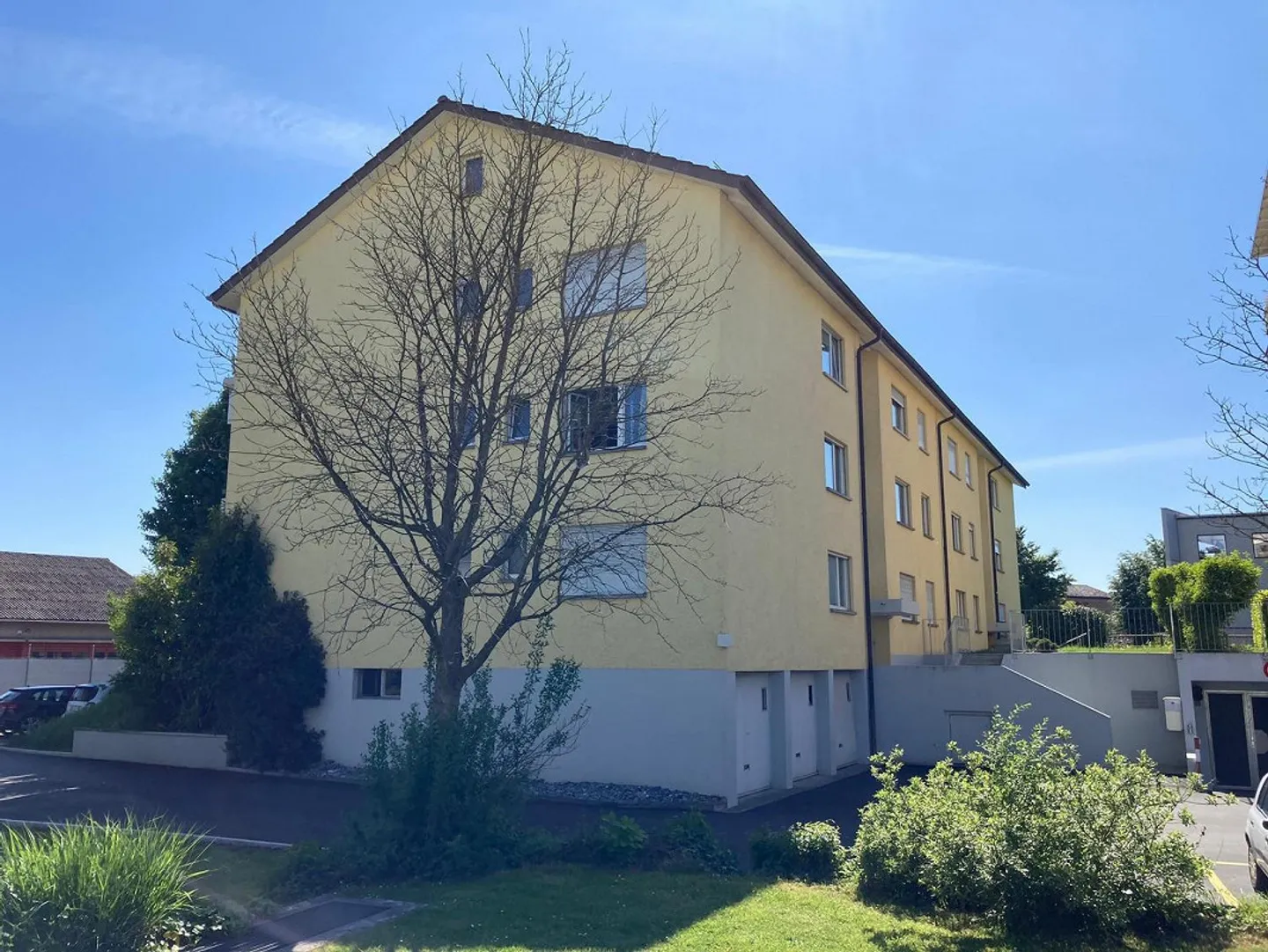 Appartement lumineux avec parquet et balcon - Photo 8 sur 9