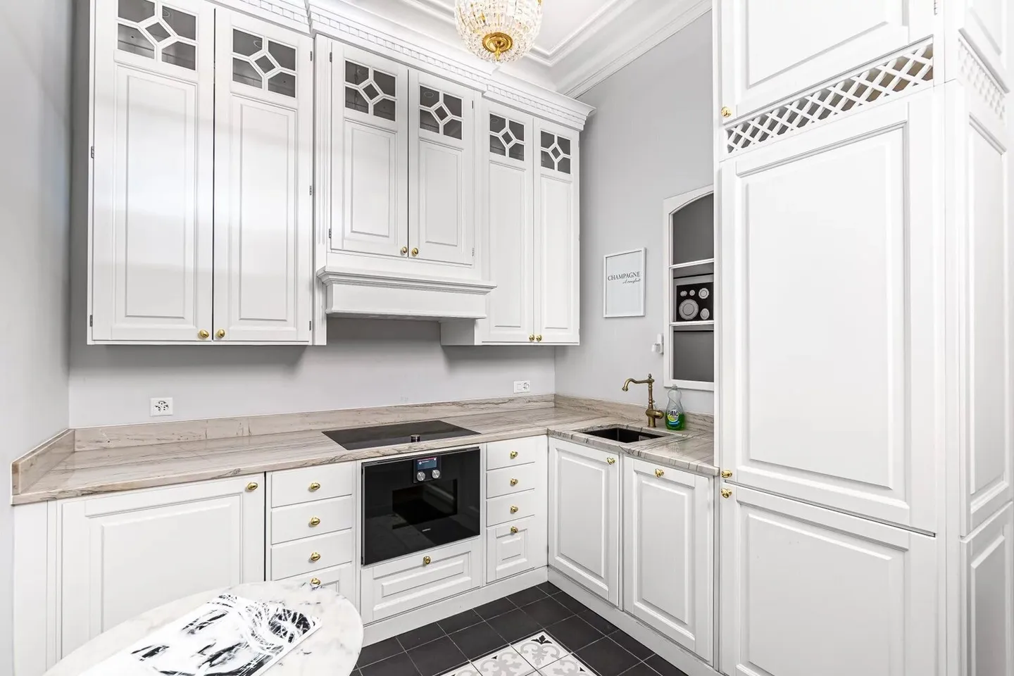 Apartment for rent - Photo 8 of 10