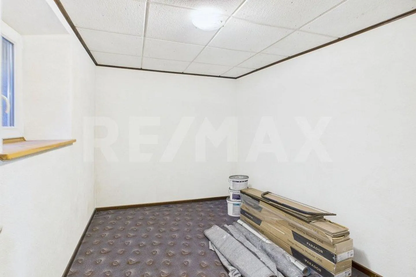 4.5 Room House - Photo 8 of 13