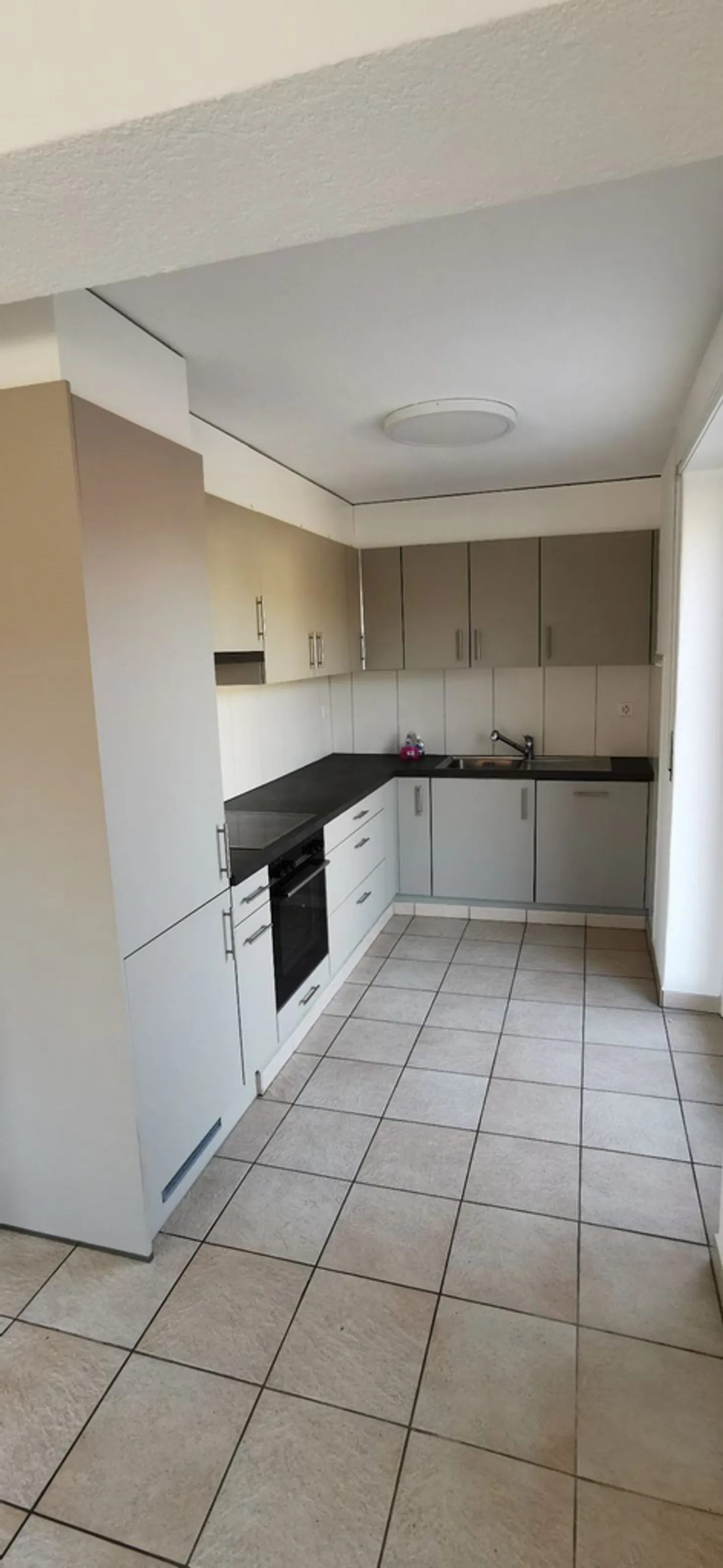 4-room apartment - Photo 1 of 12