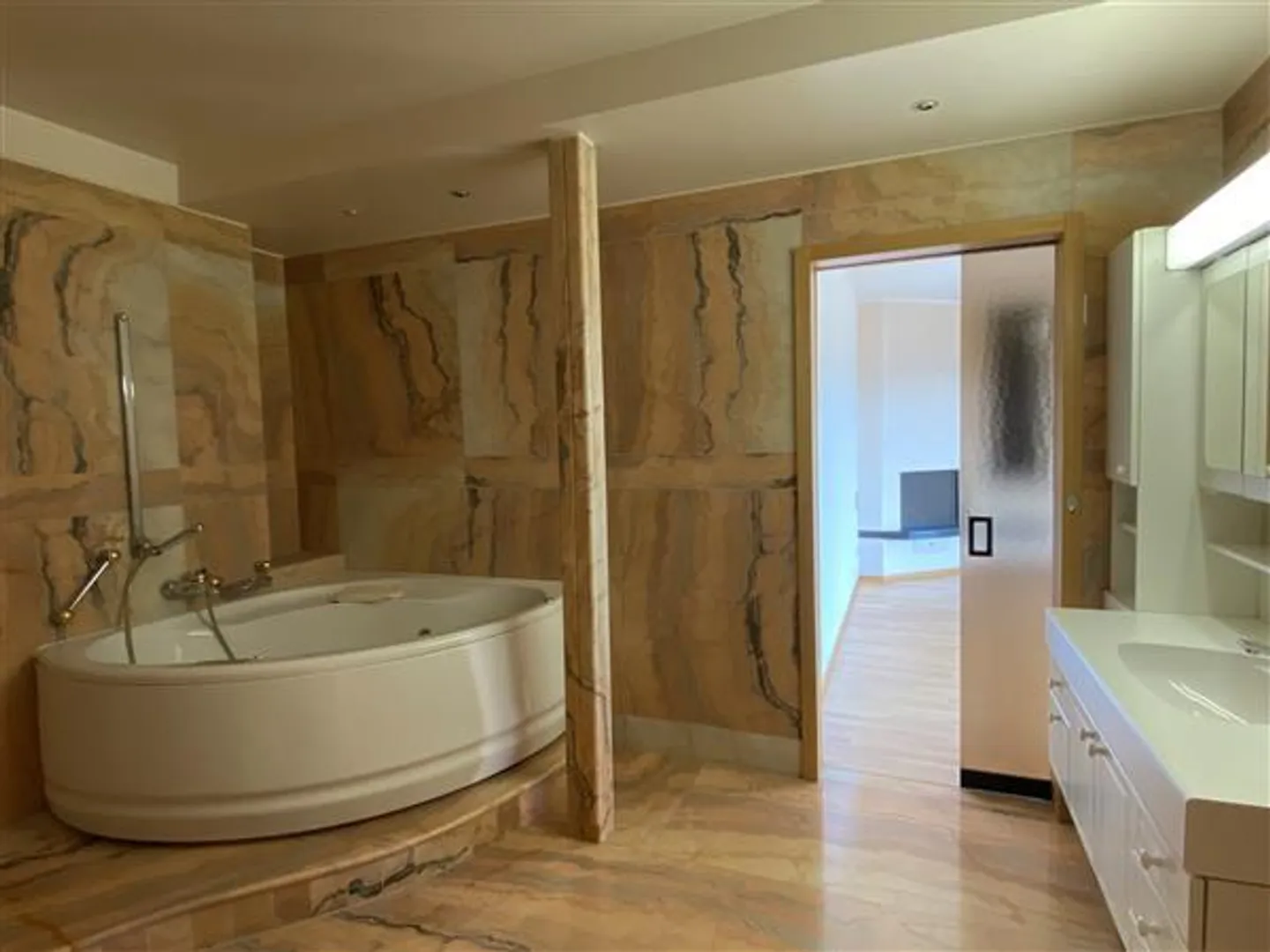 Pregassona: 3.5-Room Apartment - Photo 8 of 10