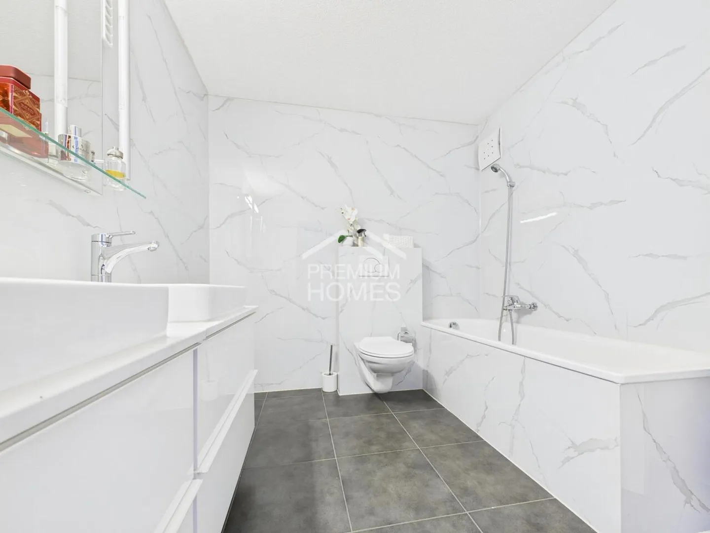 Appartement Familial Spacieux avec Véranda - Photo 5 sur 6