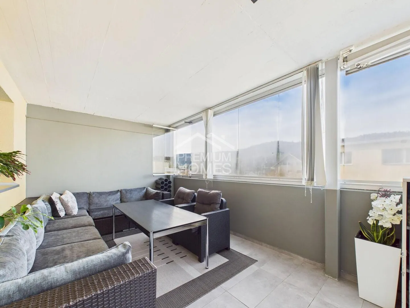 Appartement Familial Spacieux avec Véranda - Photo 4 sur 6