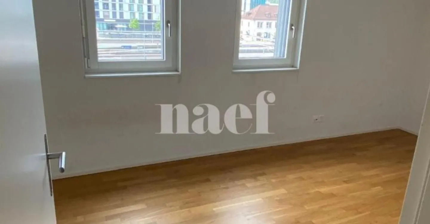 Geräumige Wohnung mit Balkon - Foto 2 von 10