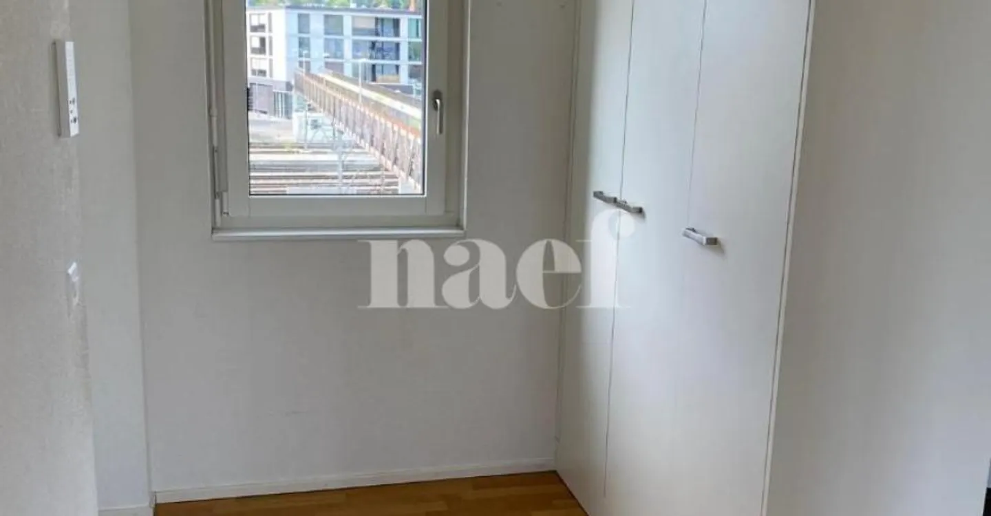 Geräumige Wohnung mit Balkon - Foto 8 von 10