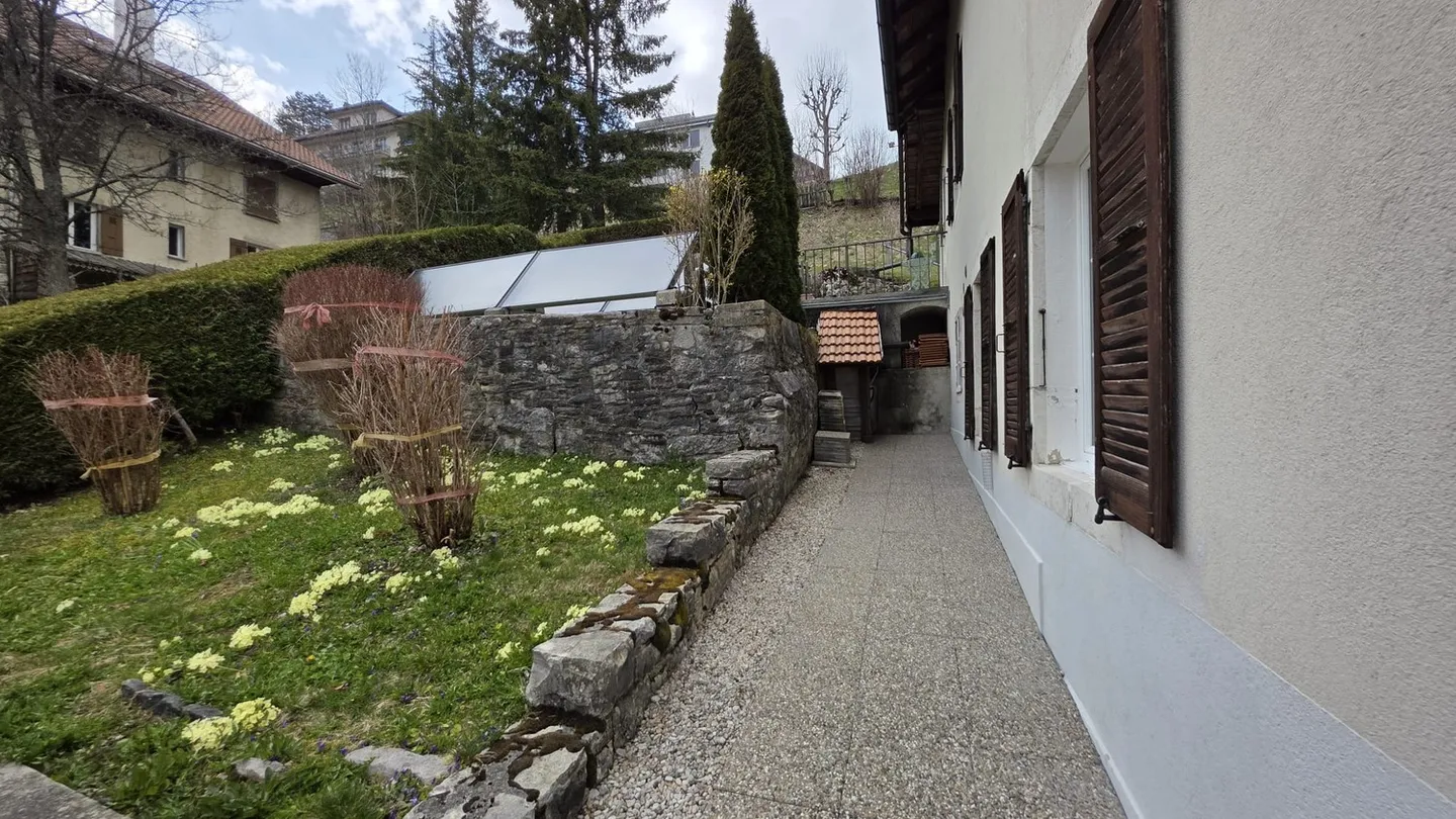 Bel Appartement avec Terrasse - Photo 4 sur 5