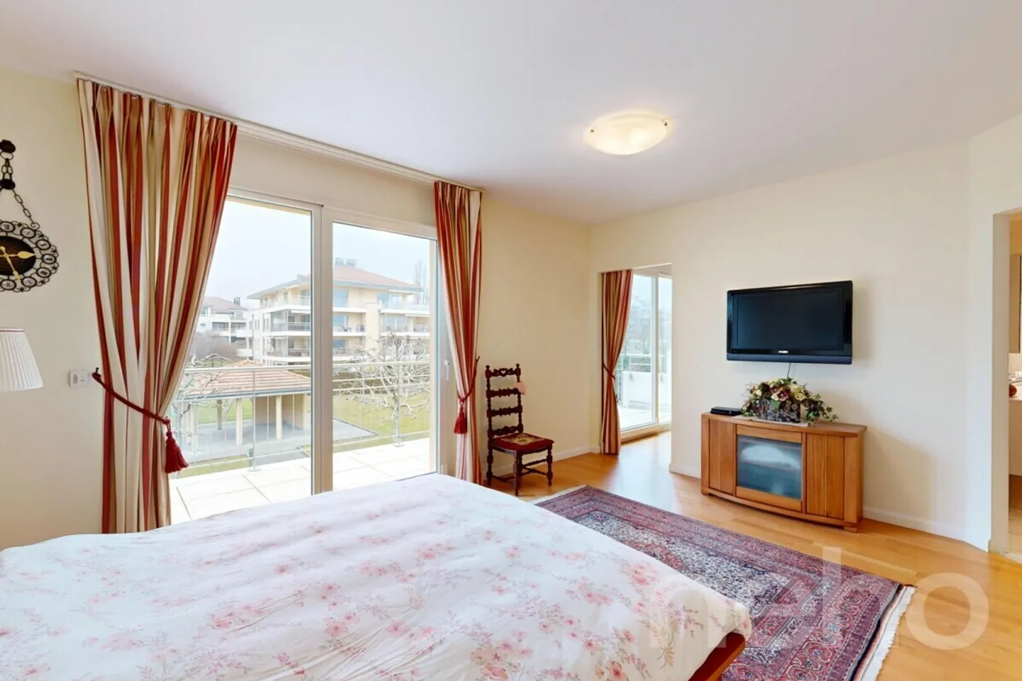 Duplex di prestigio con vista panoramica sul lago di Ginevra e le Alpi - Foto 10 di 12