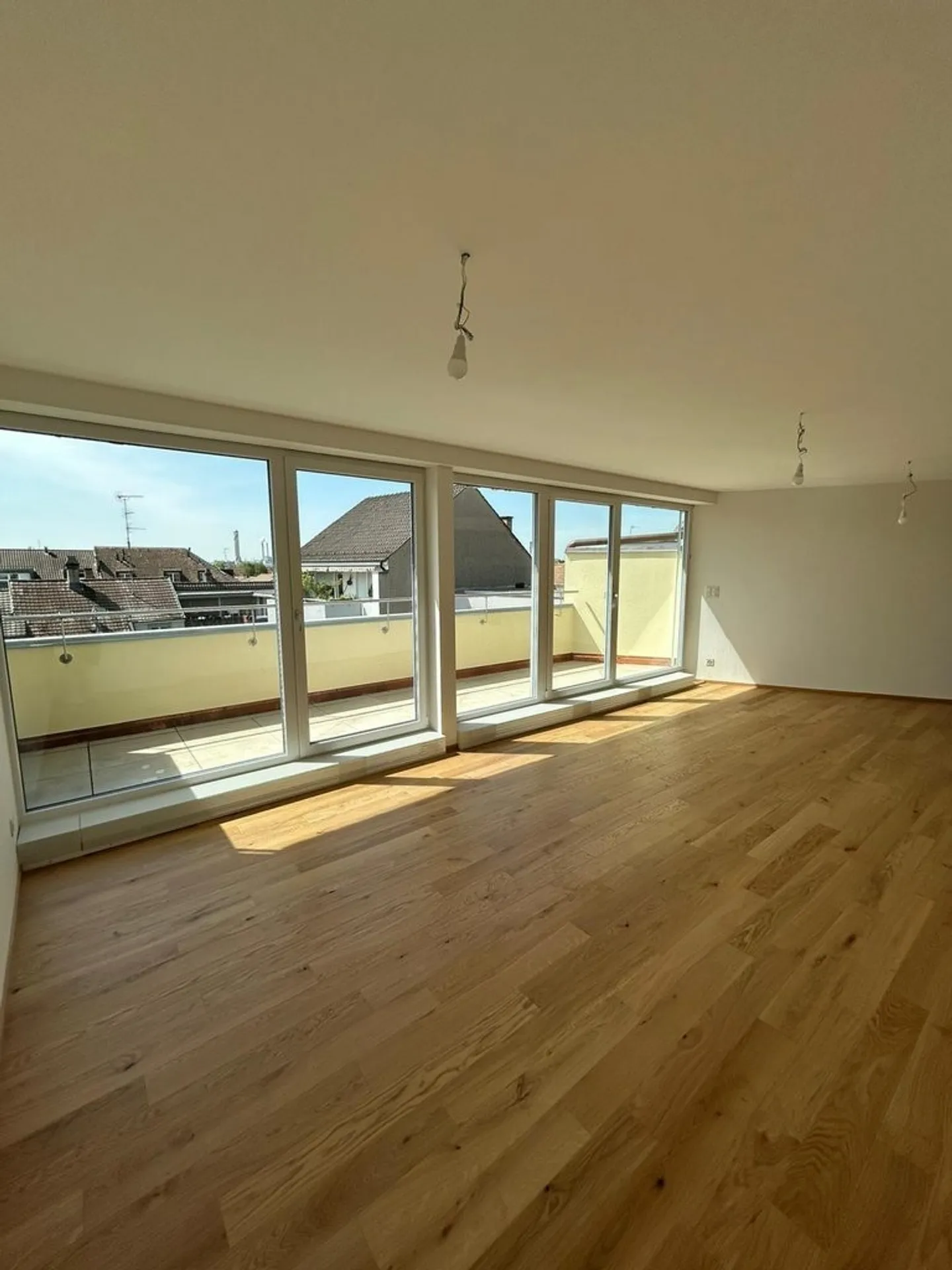 Freshly renovated studio apartments for rent - Photo 1 of 9