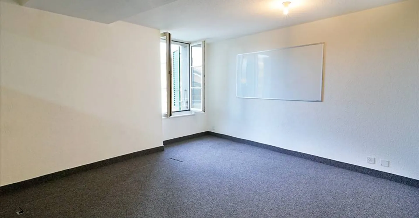 Bureau à louer - Photo 1 sur 10