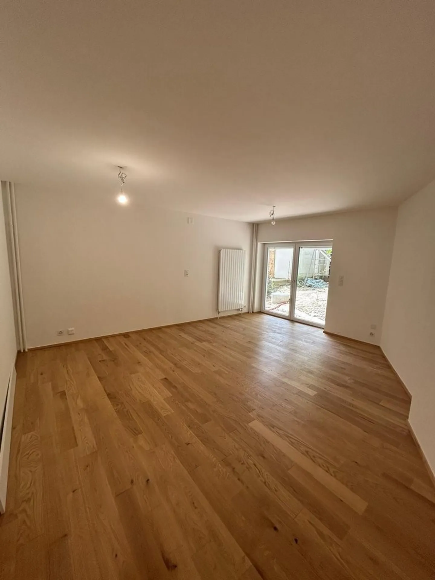 Freshly renovated studio apartments for rent - Photo 3 of 9