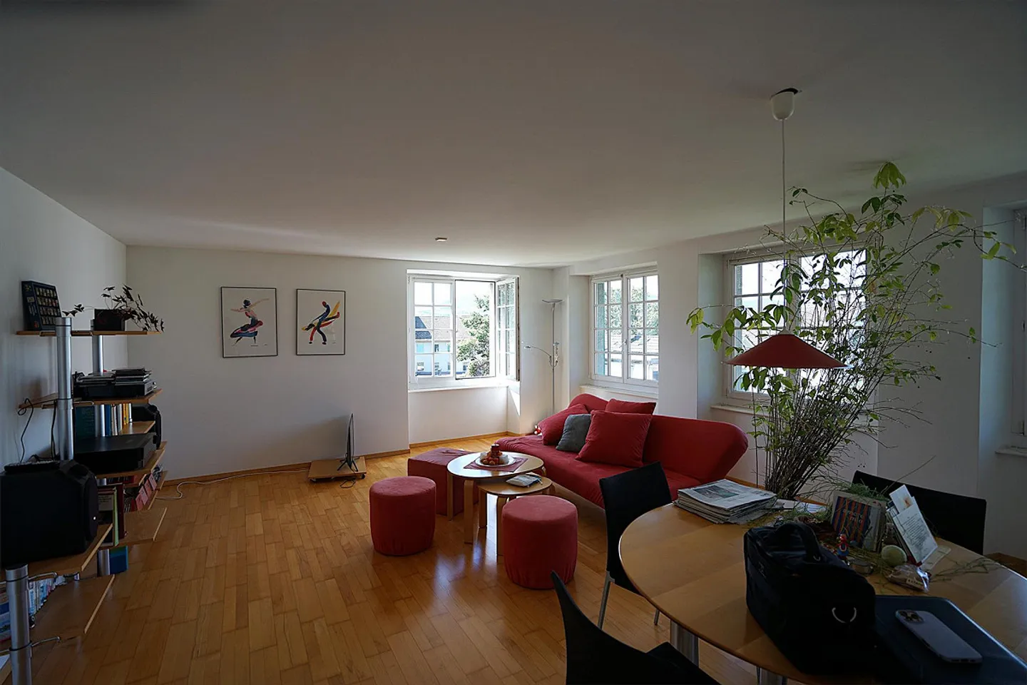 Charming 3-Room Apartment in Stäfa - Photo 2 of 14