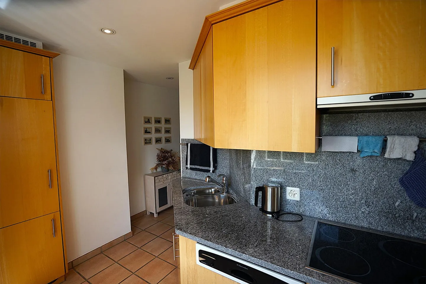 Charming 3-Room Apartment in Stäfa - Photo 8 of 14