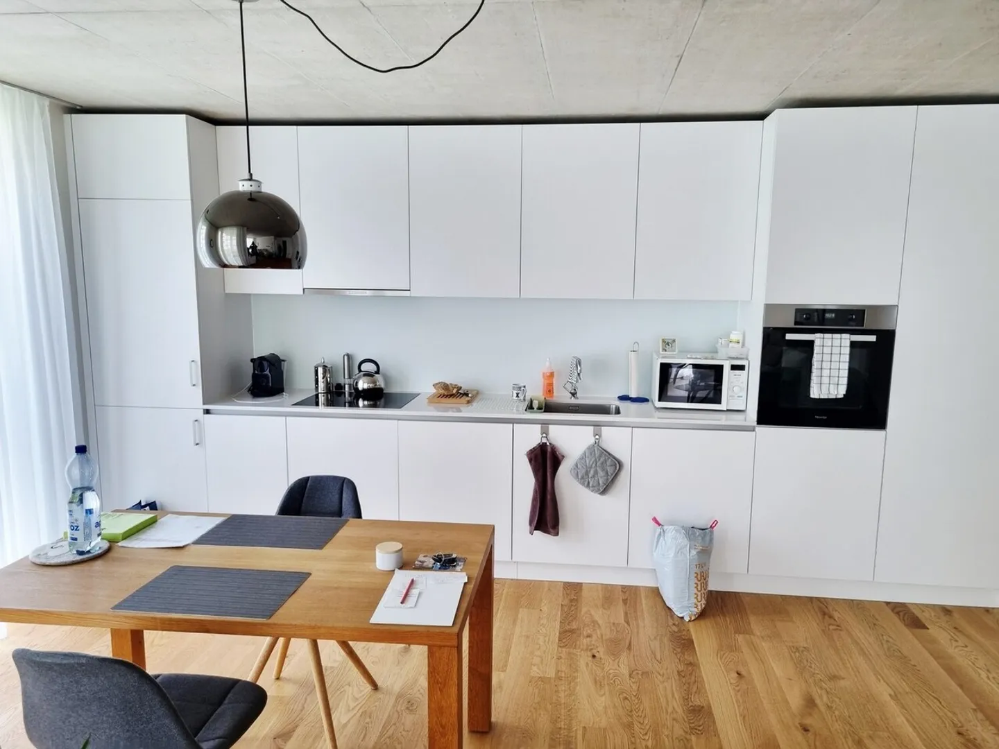 Stylische Neubauwohnung in zentraler Lage - Foto 3 von 10