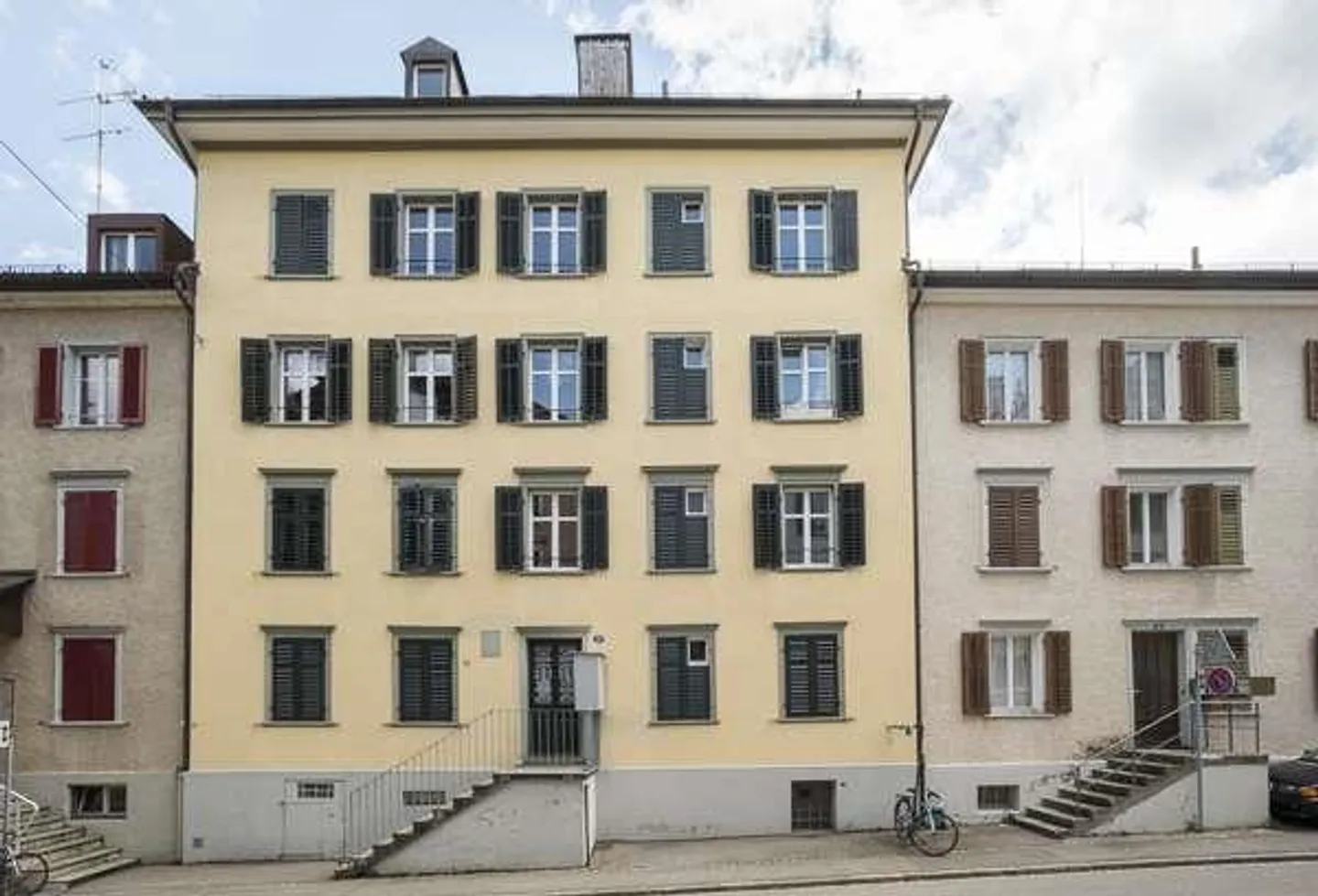 Maison multifamiliale dans un quartier urbain recherché à Saint-Gall - Photo 1 sur 4