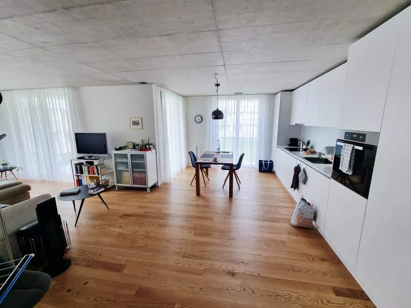 Stylische Neubauwohnung in zentraler Lage - Foto 4 von 10