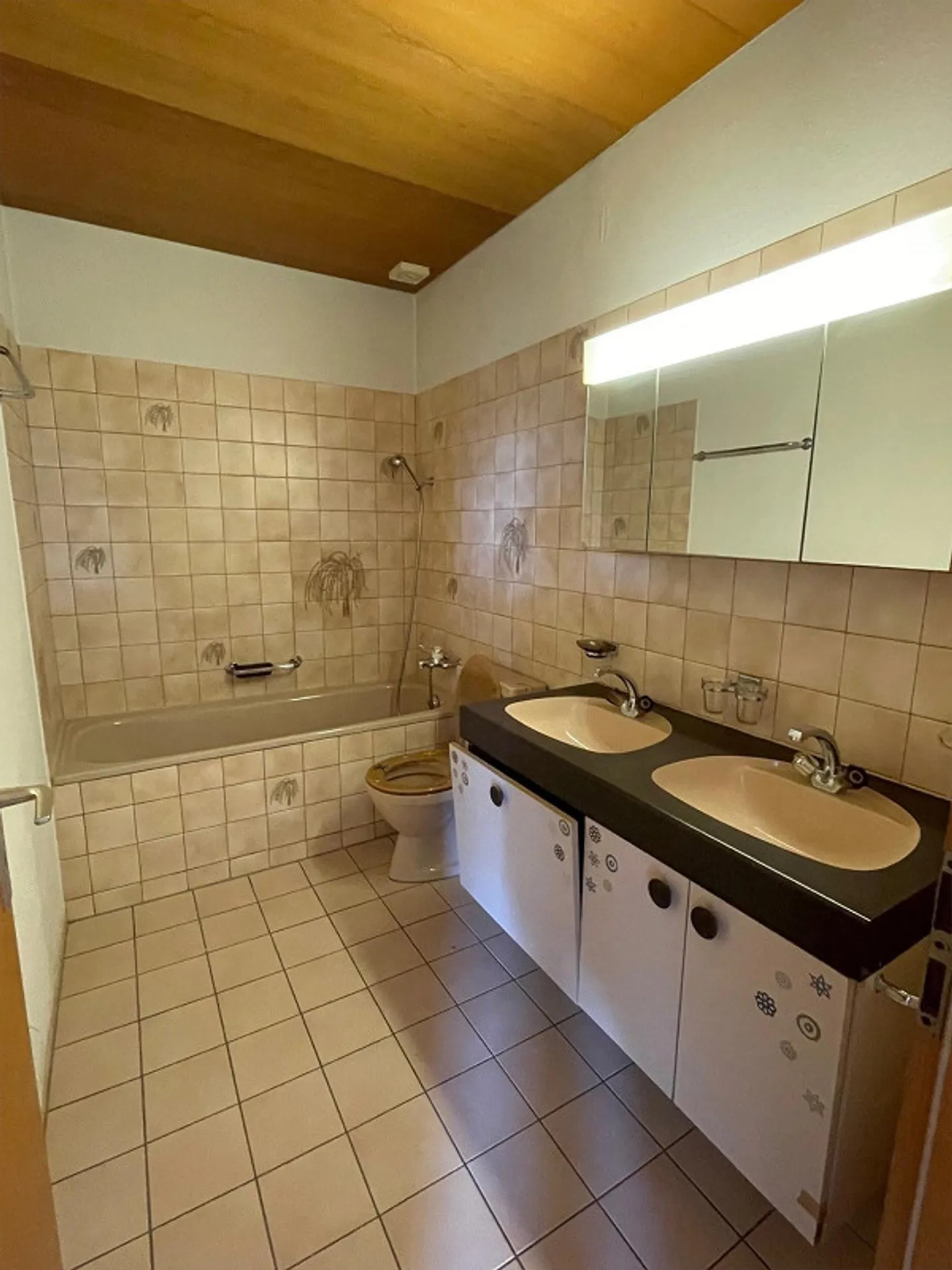Charming apartment with private access in a quiet residential area - Photo 4 of 10
