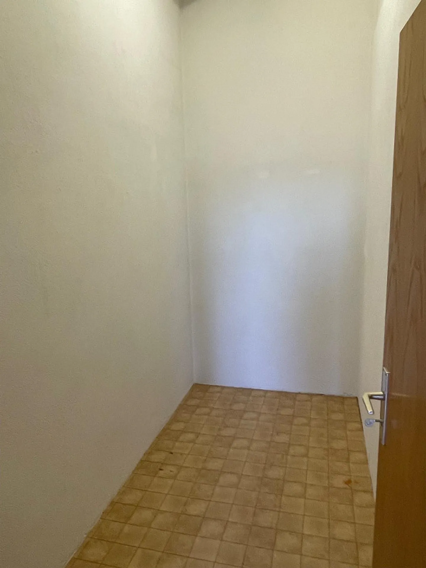 Charming apartment with private access in a quiet residential area - Photo 7 of 10
