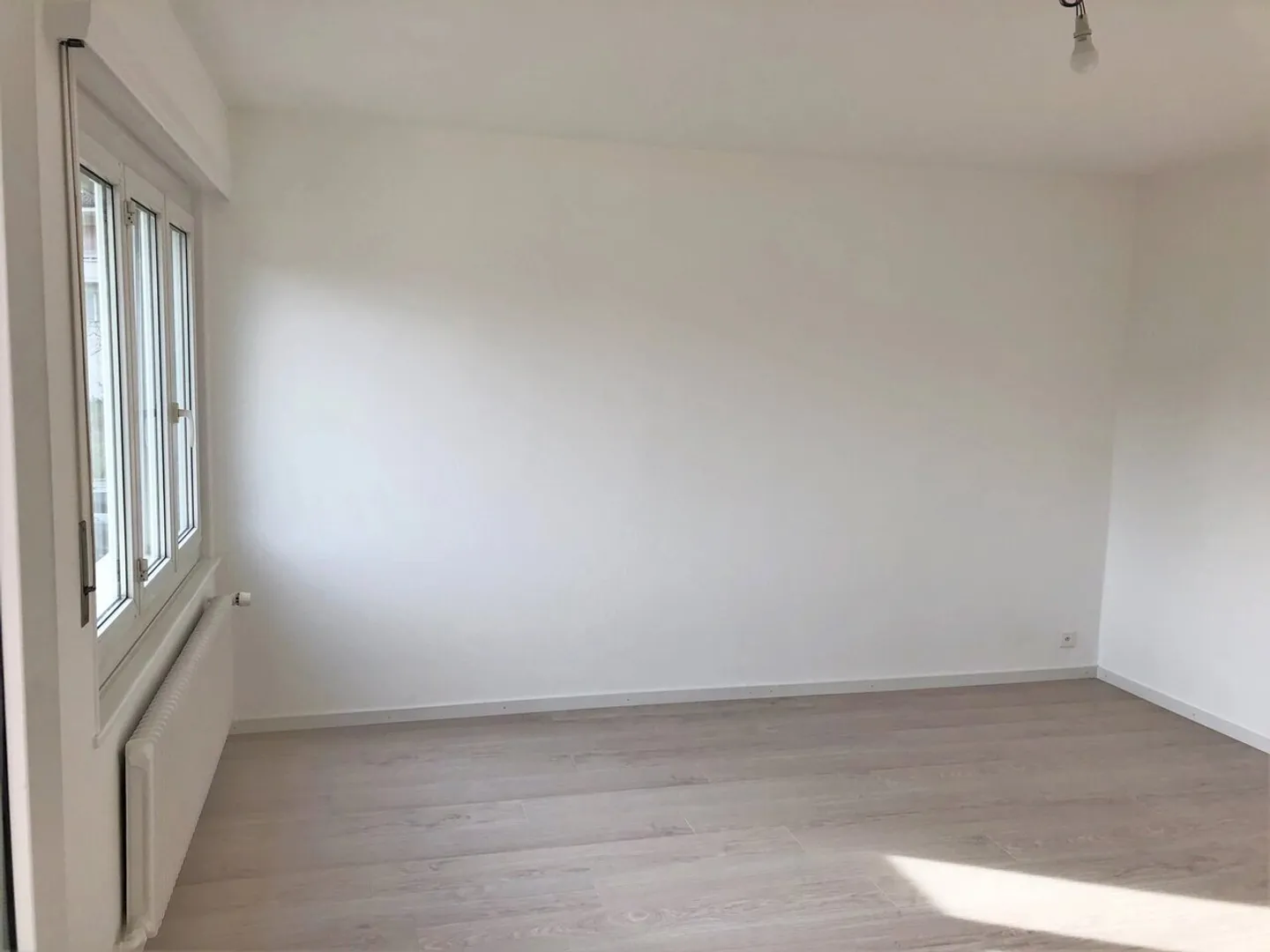 Bel appartamento luminoso di 3 locali a St-Légier - Foto 6 di 12