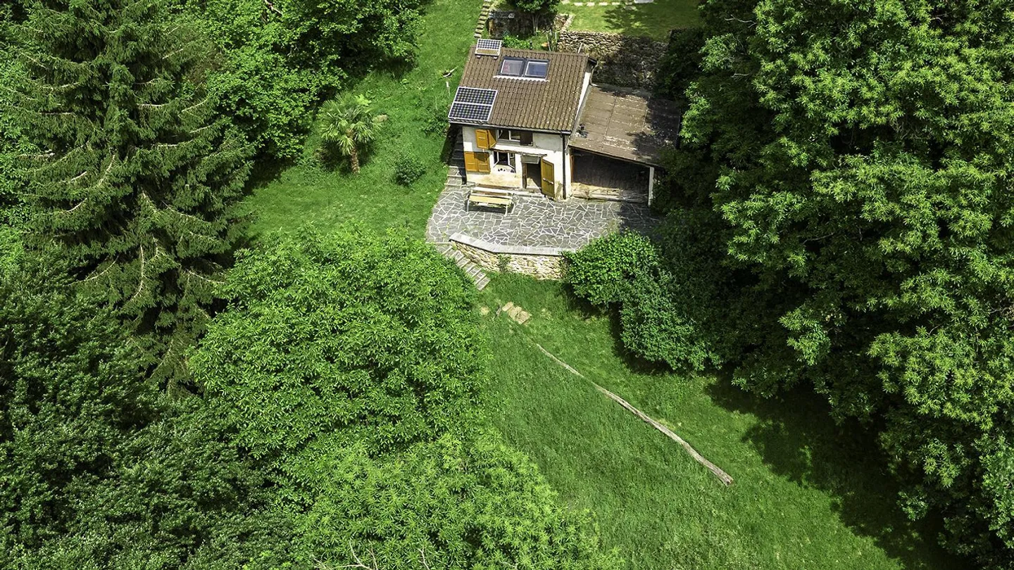 Charmante Rustico befindet sich in Scareglia, im Val Colla. Lugano - Foto 8 von 27