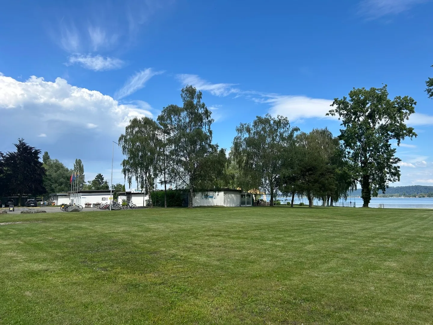 À vendre Attique 3.5 pièces près de toutes les commodités Le Landeron - Photo 5 sur 8