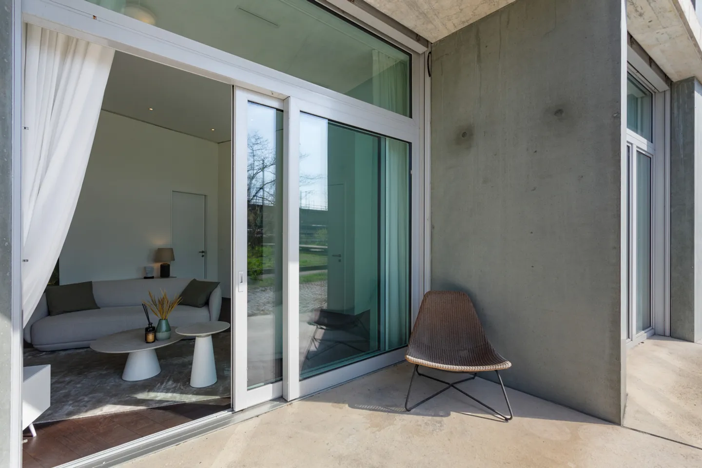 LOFT. AT THE CORE OF ZURICH WEST. - Photo 3 of 3
