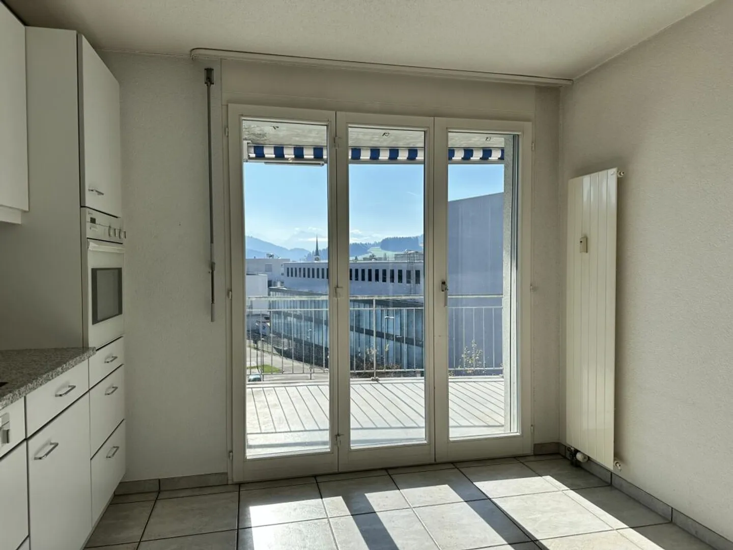 4½-Zimme-Wohnung an sonniger und zentraler Lage - Foto 3 di 13