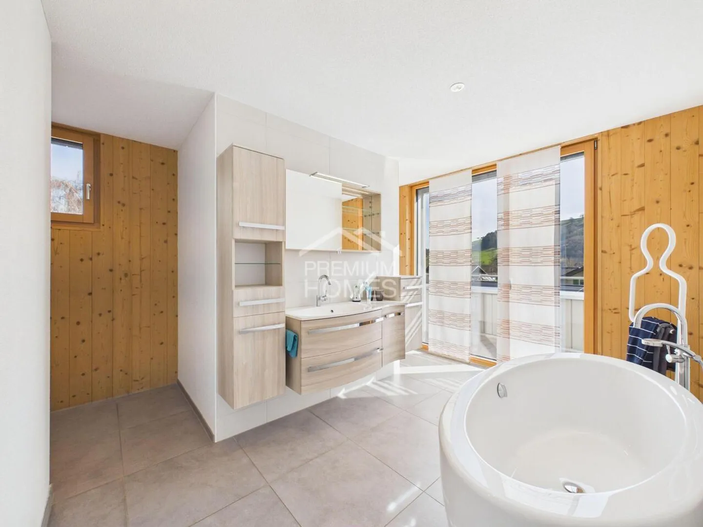 Luxuriöse Attikawohnung mit Terrasse - Foto 6 von 11