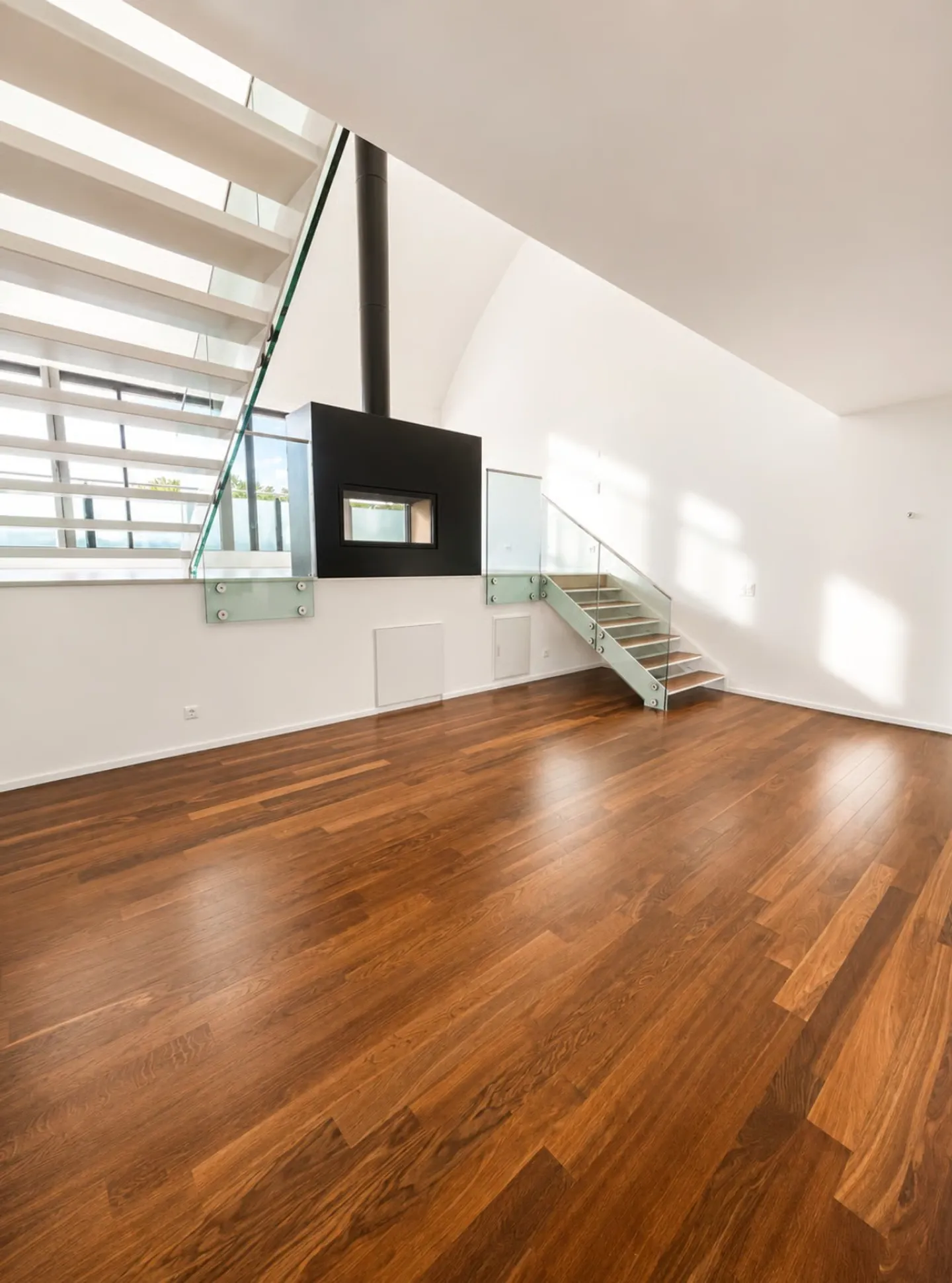 Traumhaftes Wohnen mit luxuriösem Ausbau! 1 grosses Schlafzimmer im OG, Rest offen gestaltet - Photo 5 sur 11