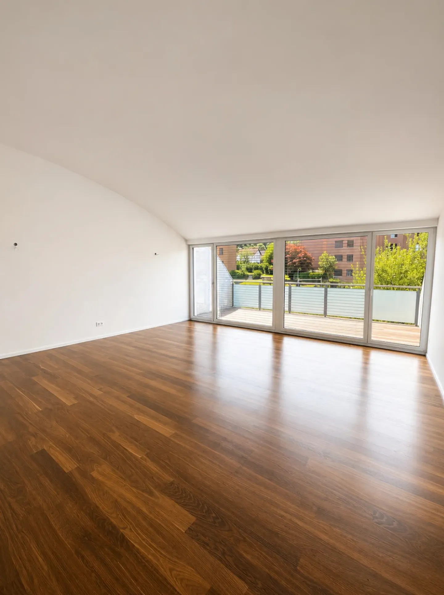 Traumhaftes Wohnen mit luxuriösem Ausbau! 1 grosses Schlafzimmer im OG, Rest offen gestaltet - Photo 8 sur 11