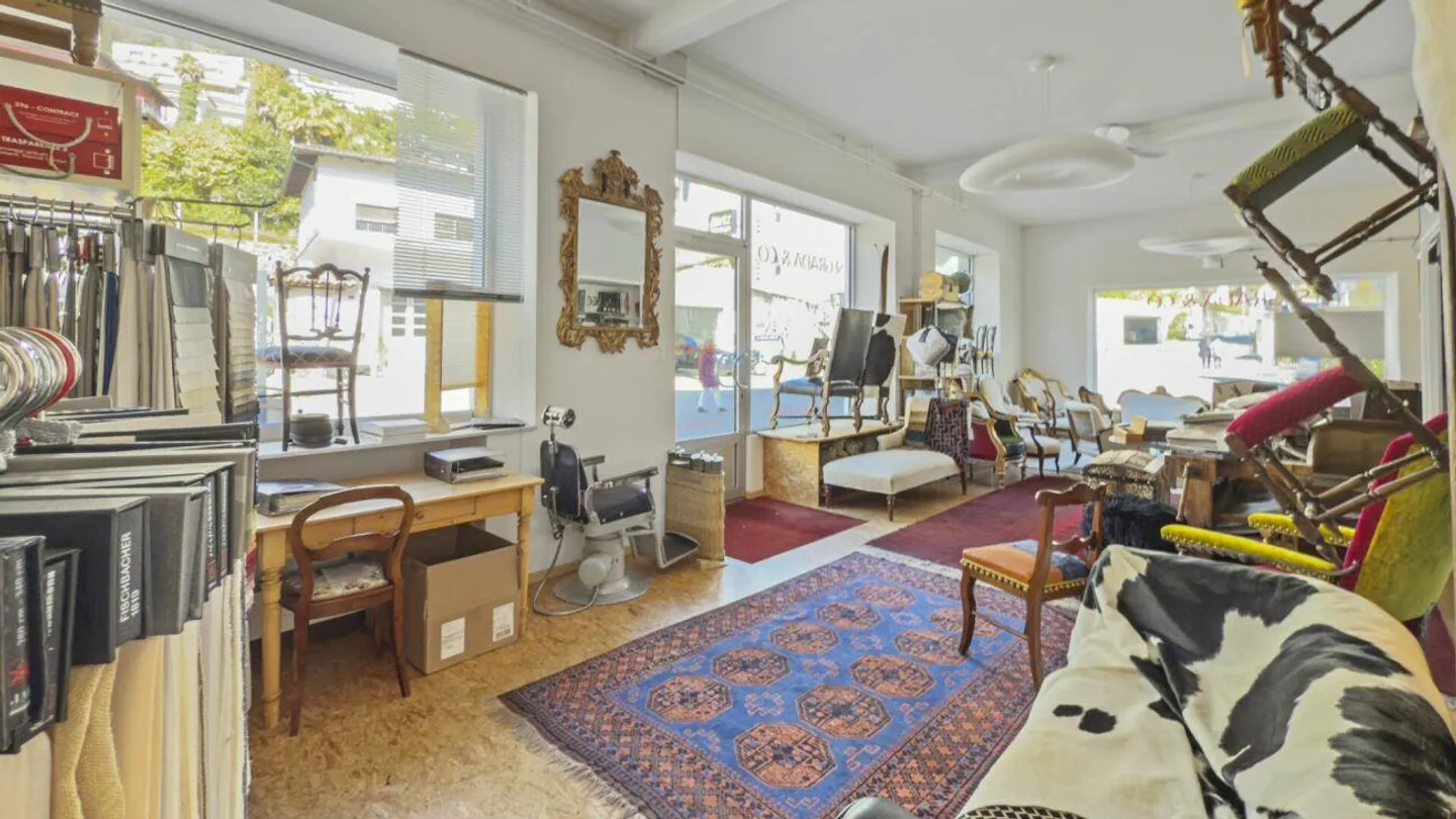 Locarno - Espace commercial avec deux appartements - Photo 2 sur 11