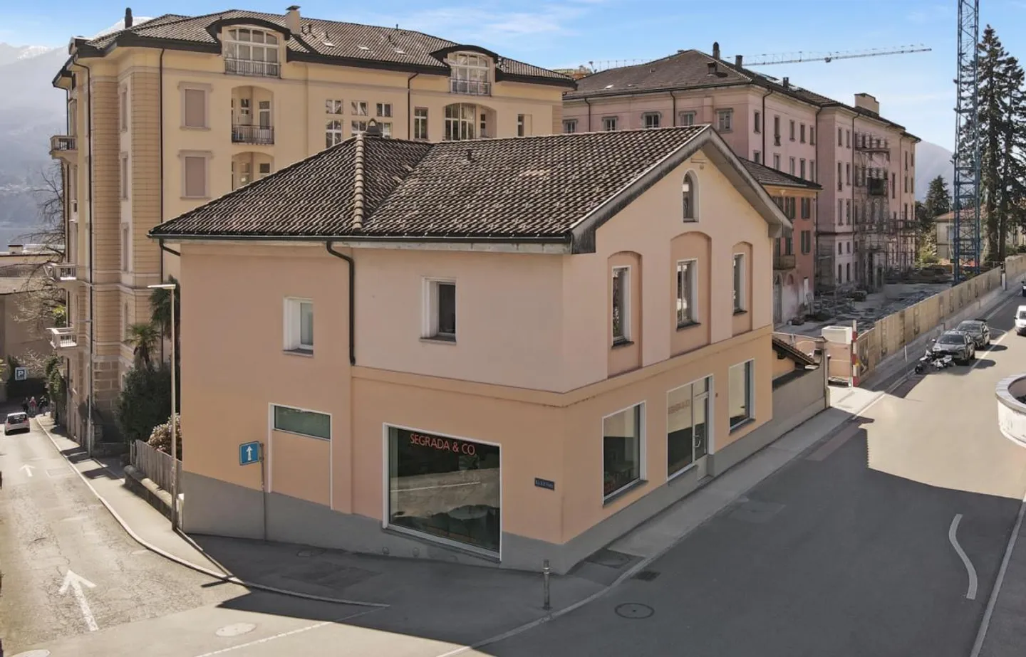Locarno - Espace commercial avec deux appartements - Photo 1 sur 11