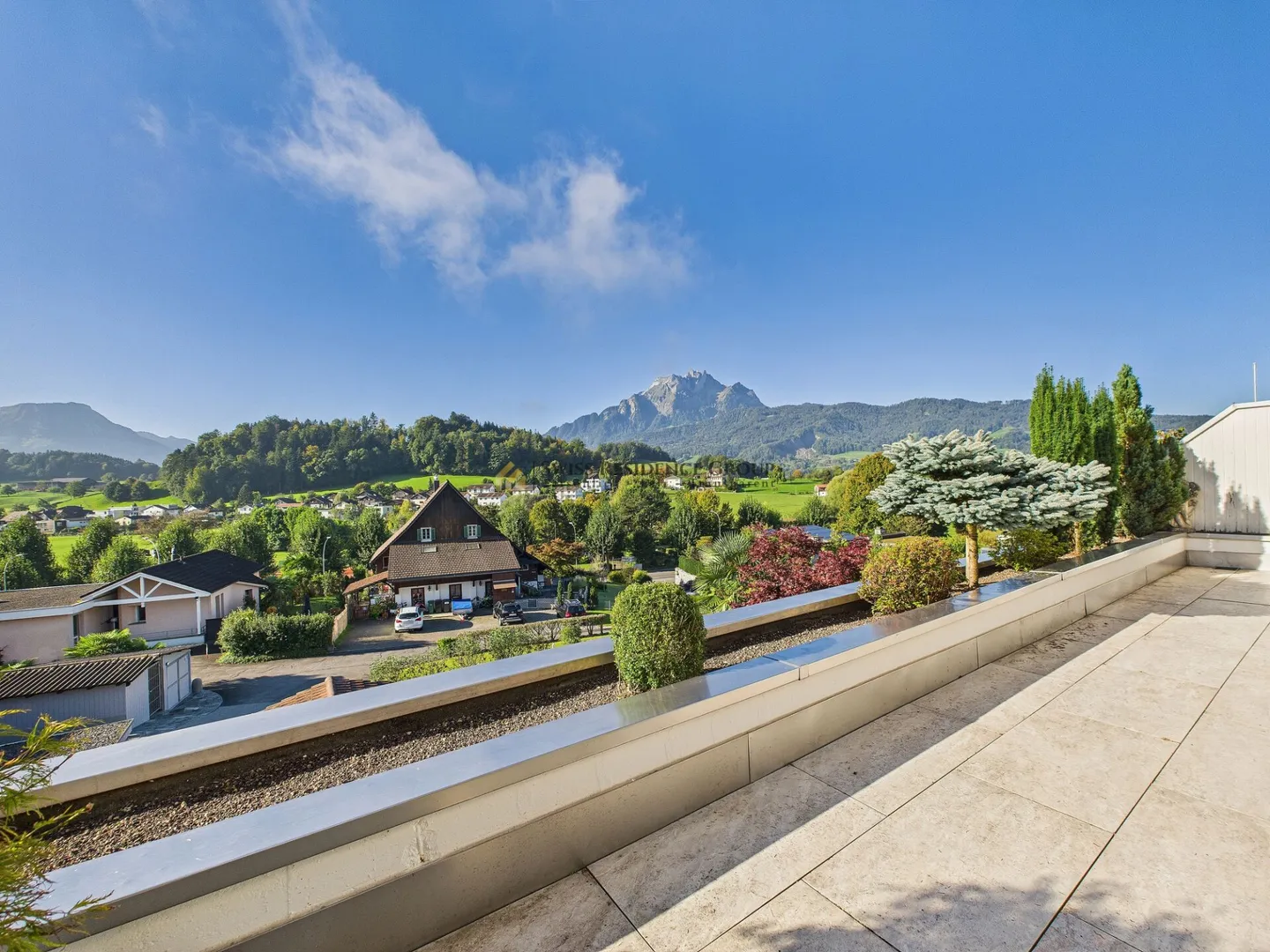 Traumhafte Maisonette mit Panorama-Bergsicht - Foto 7 von 16