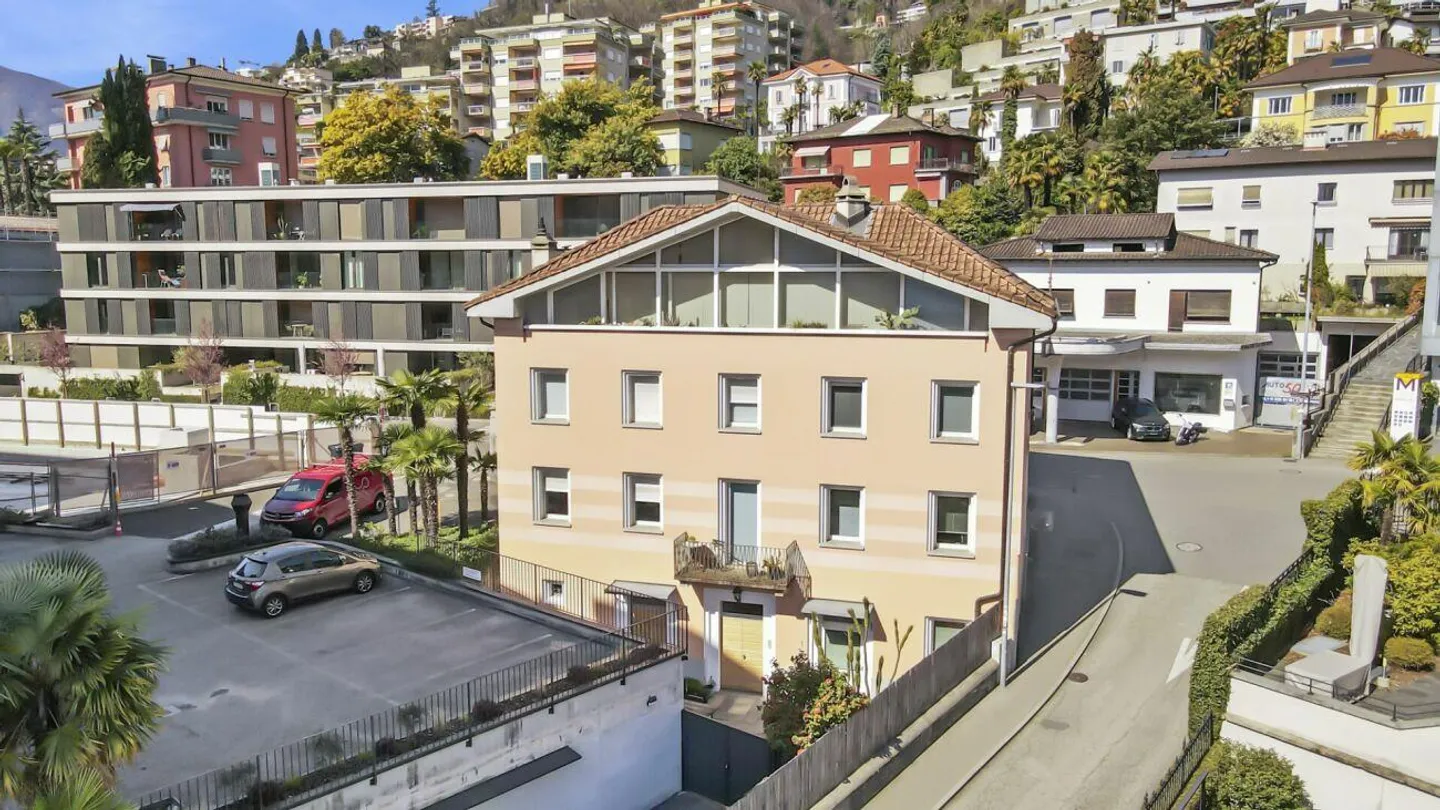 Locarno - Espace commercial avec deux appartements - Photo 11 sur 11