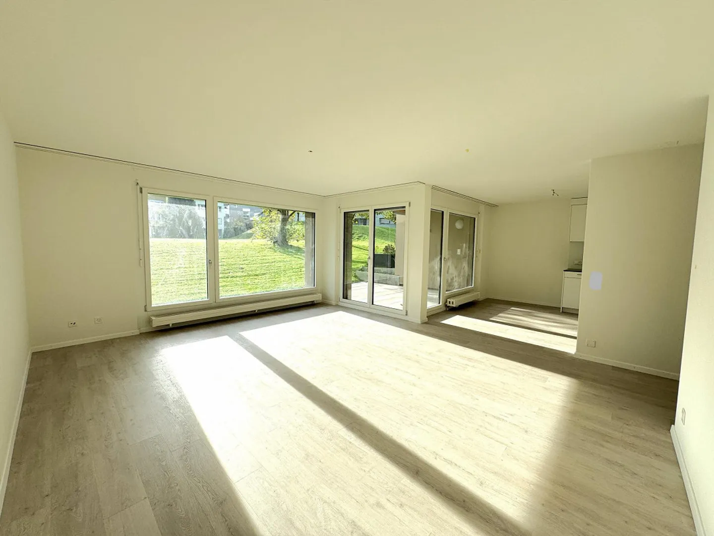 Sonnige Parterrewohnung mit blick ins Grüne - Foto 3 von 9