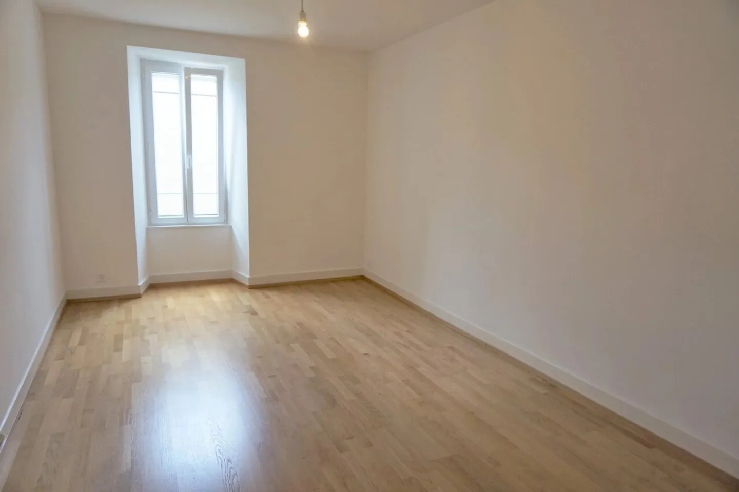 Appartement spacieux près du lac - Photo 3 sur 9