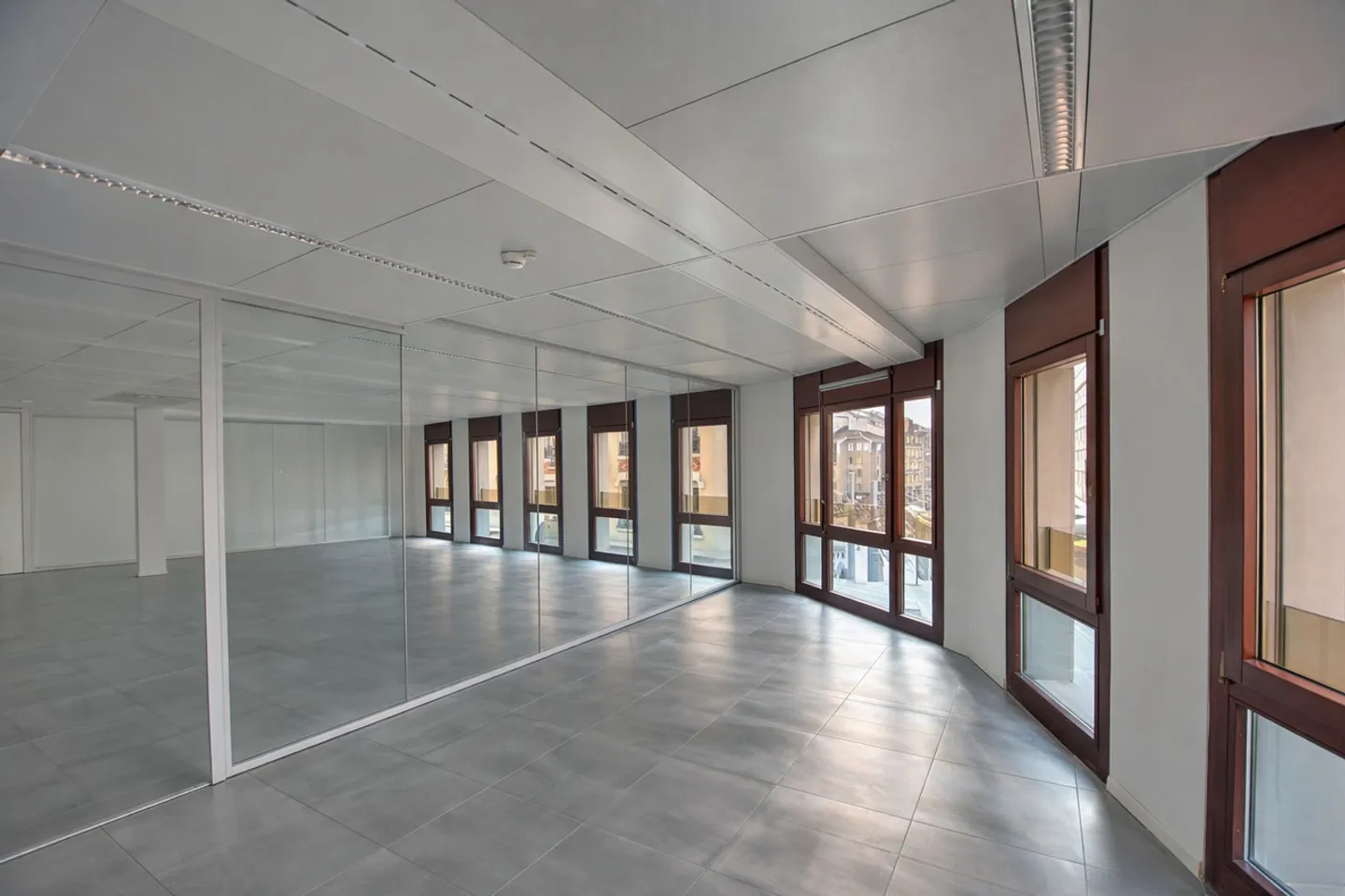 Uffici luminosi di 217 m² vicino alla stazione - Foto 3 di 5