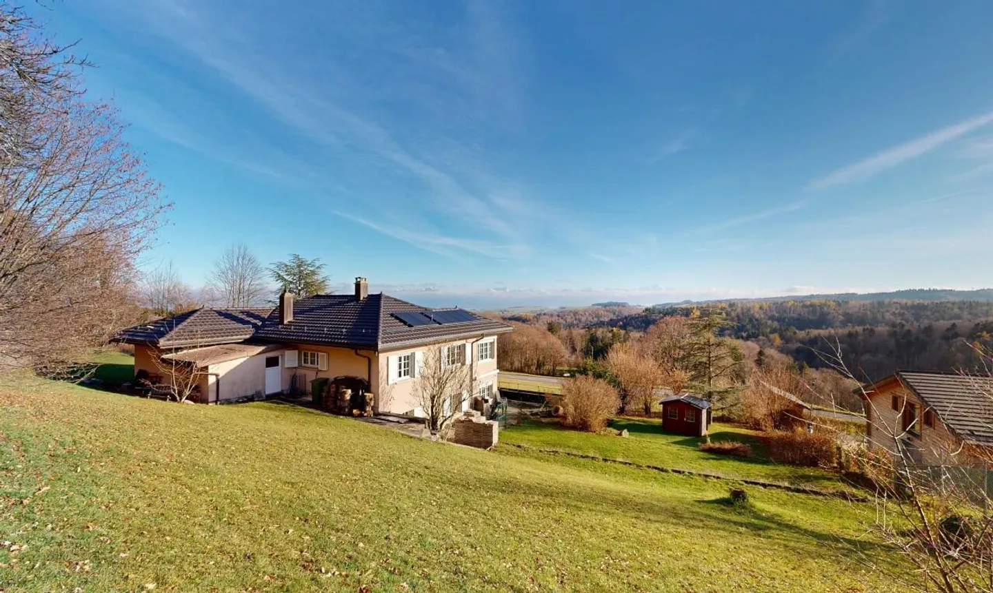 Grande propriété avec vue panoramique et cadre naturel exceptionnel - Photo 1 sur 11