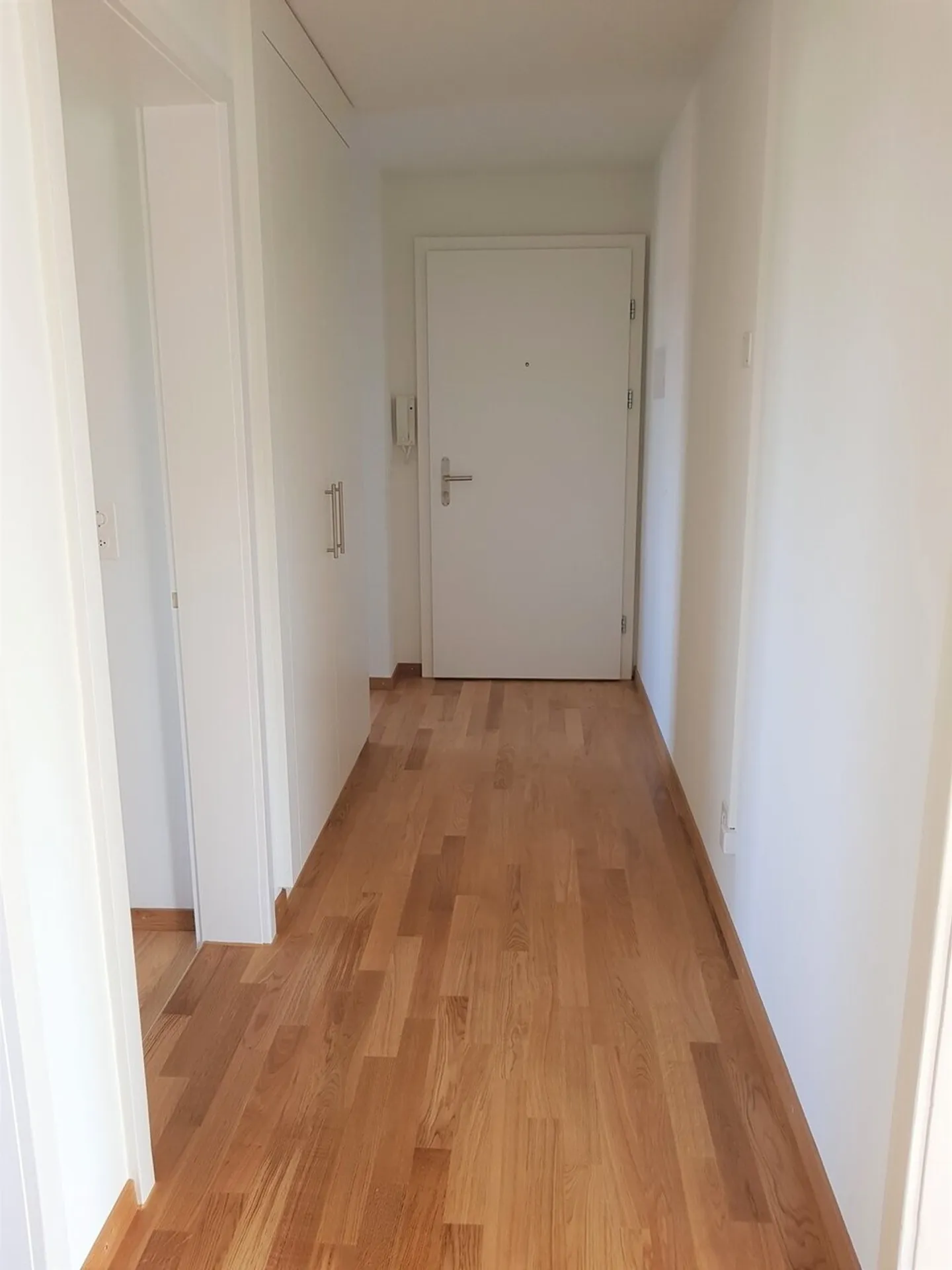 Wohnung mit grosszügiger Terrasse - Foto 3 von 10