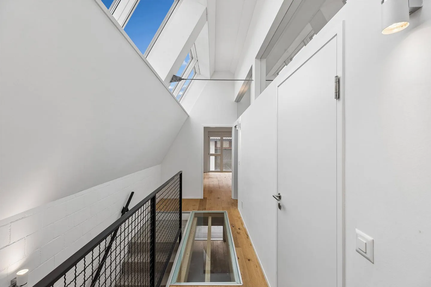 Haus im Loft-Stil am Hallwilersee - Foto 10 von 16