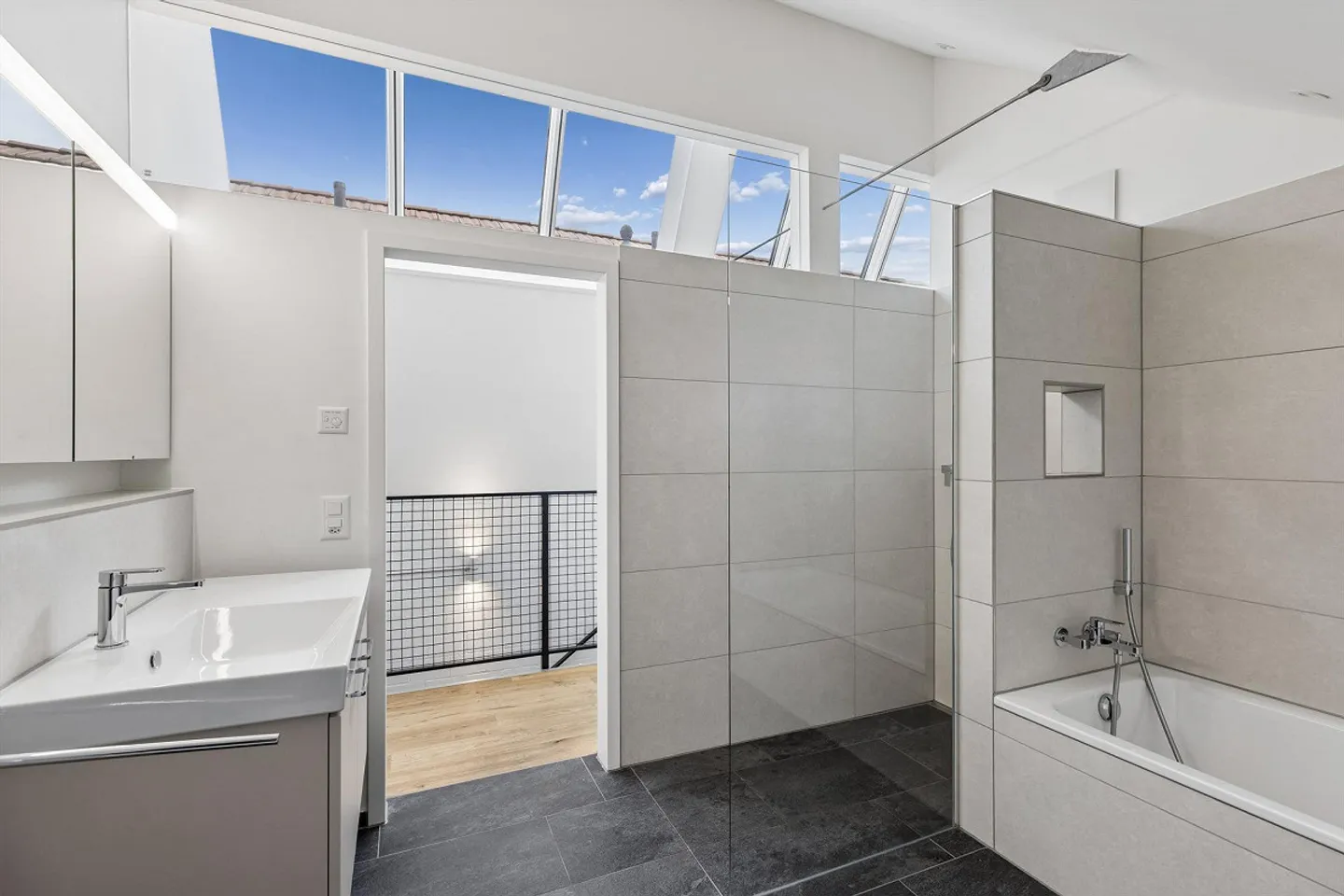 Haus im Loft-Stil am Hallwilersee - Foto 13 von 16