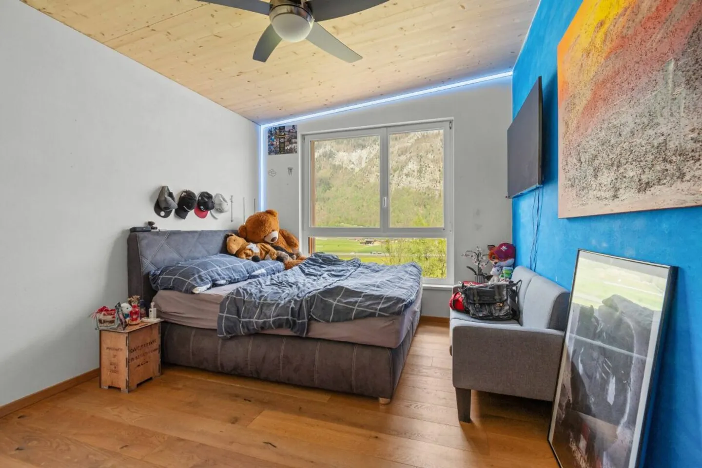 SUR LE ROC | Moderne, inondée de lumière, emplacement élevé, au bout d'une impasse, vue impressionnante sur la vallée jusqu'à la Bündner Herrschaft - Photo 34 sur 39